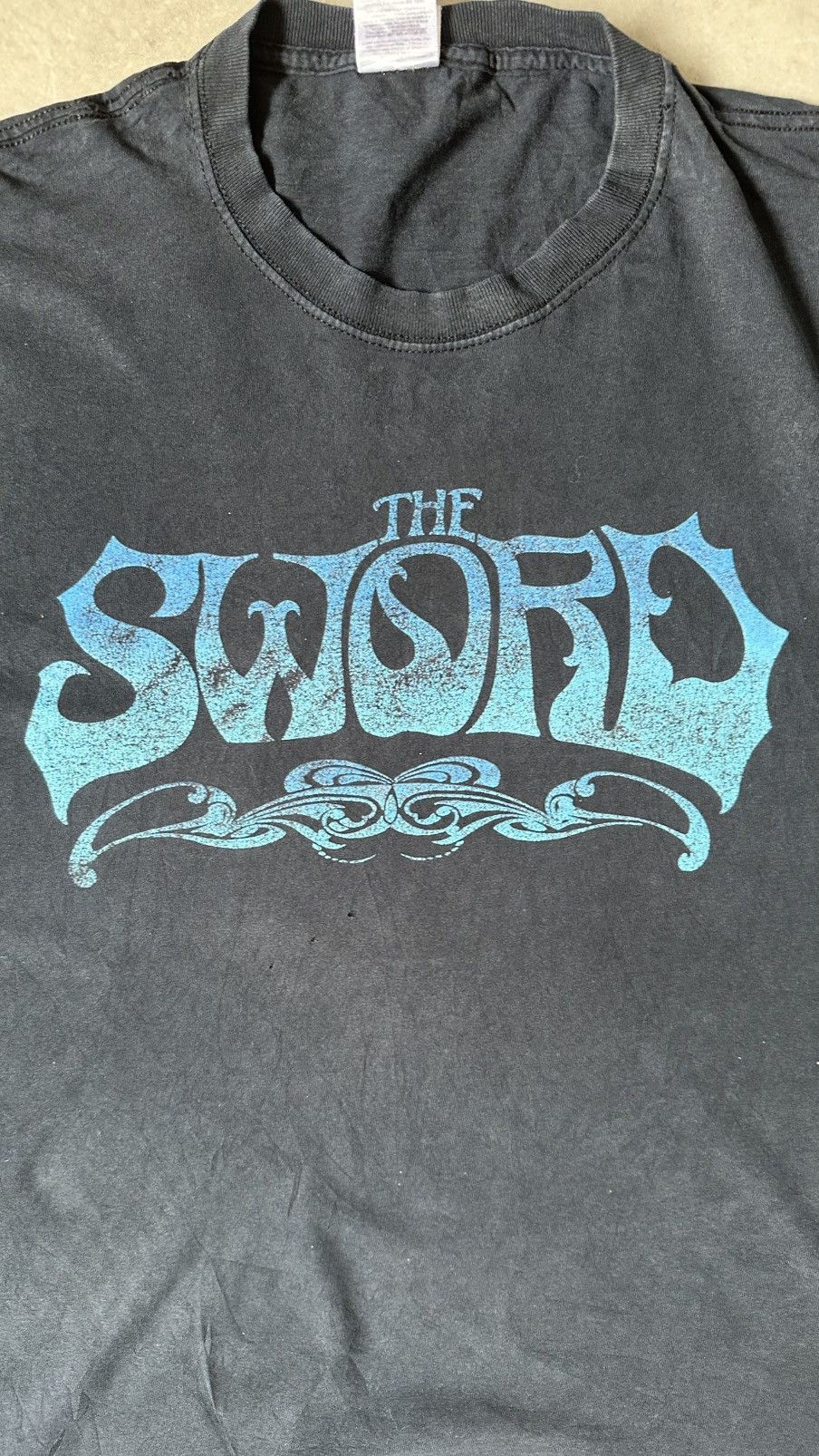 Fruit Of The Loom VINTAGE THE SWORD BAND DISTRESSED TEE Size US XXL / EU 58 / 5 - 2 Thumbnail