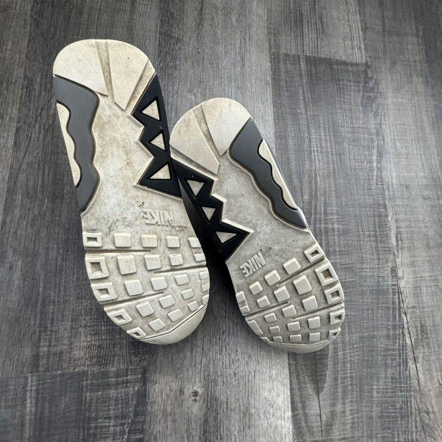 Nike NIKE • Air Structure Triax 91 (11M) Size US 11 / EU 44 - 6 Thumbnail