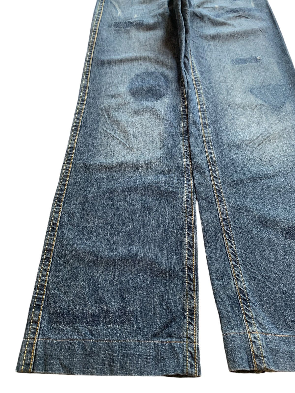 Japanese Brand SALES🔥Vintage Japanese Brand Blue Wash Distress Baggy Jeans Size US 33 - 6 Thumbnail