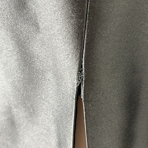 Gucci Gucci Gucci Duchesse Silk Side Slit A Line Skirt with Logo B Size 28" / US 6 / IT 42 - 5 Thumbnail
