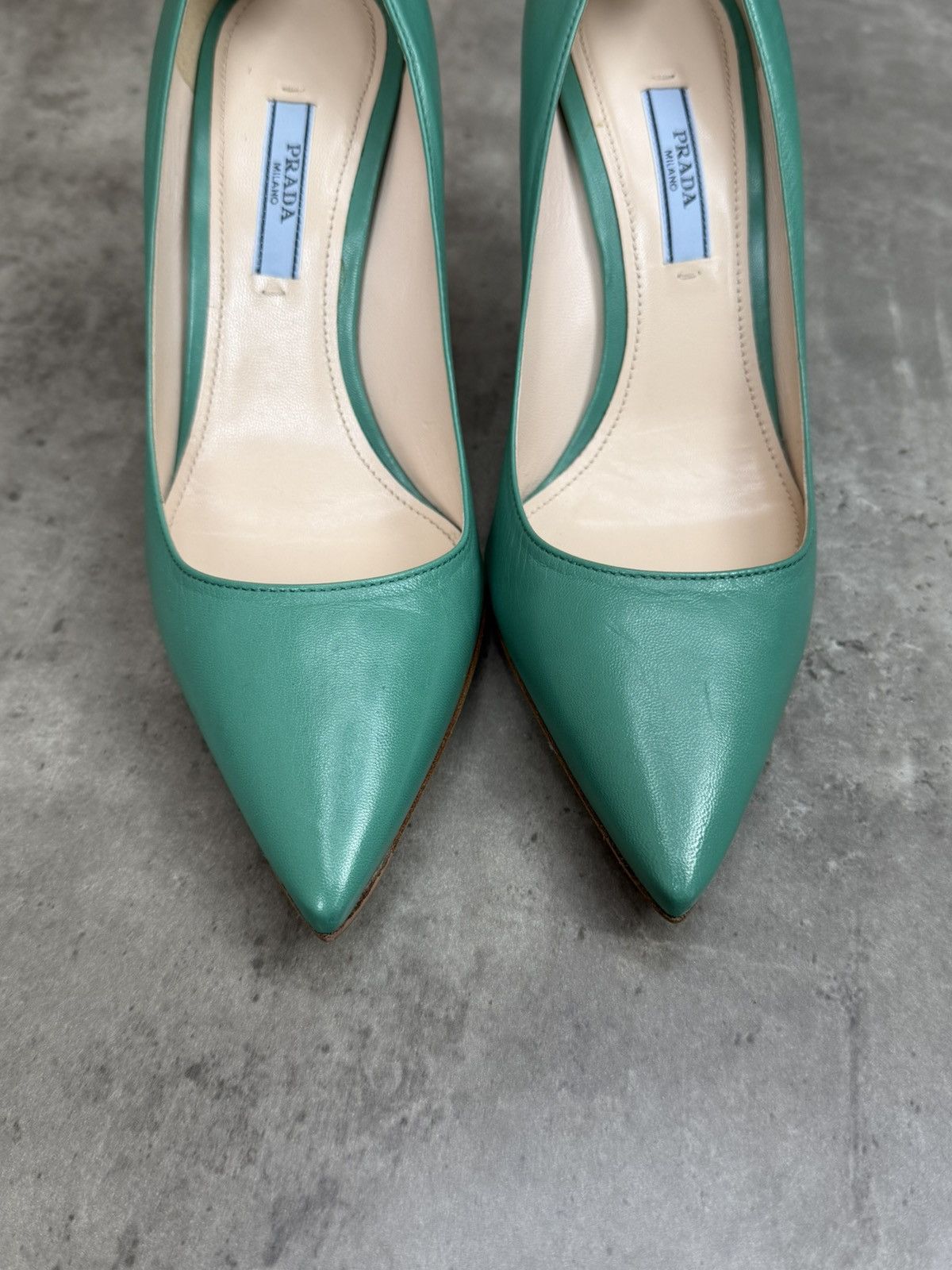 Prada Prada Green Leather Pointed Toe Pumps Heels Size 37 1/2 Size US 7.5 / IT 37.5 - 3 Thumbnail