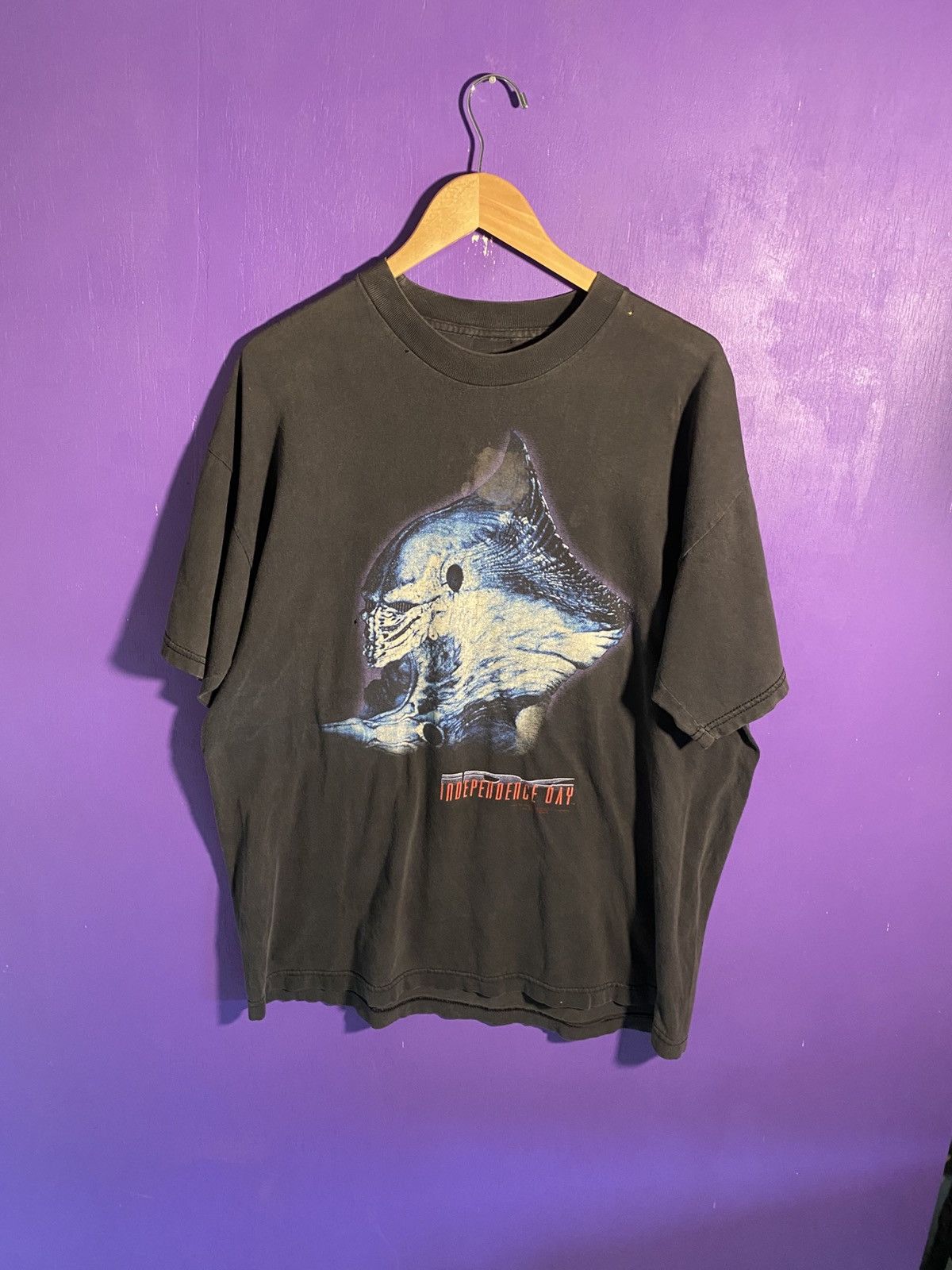 Other Vintage 90s Independence Day alien head movie tee Size US XL / EU 56 / 4 - 1 Thumbnail