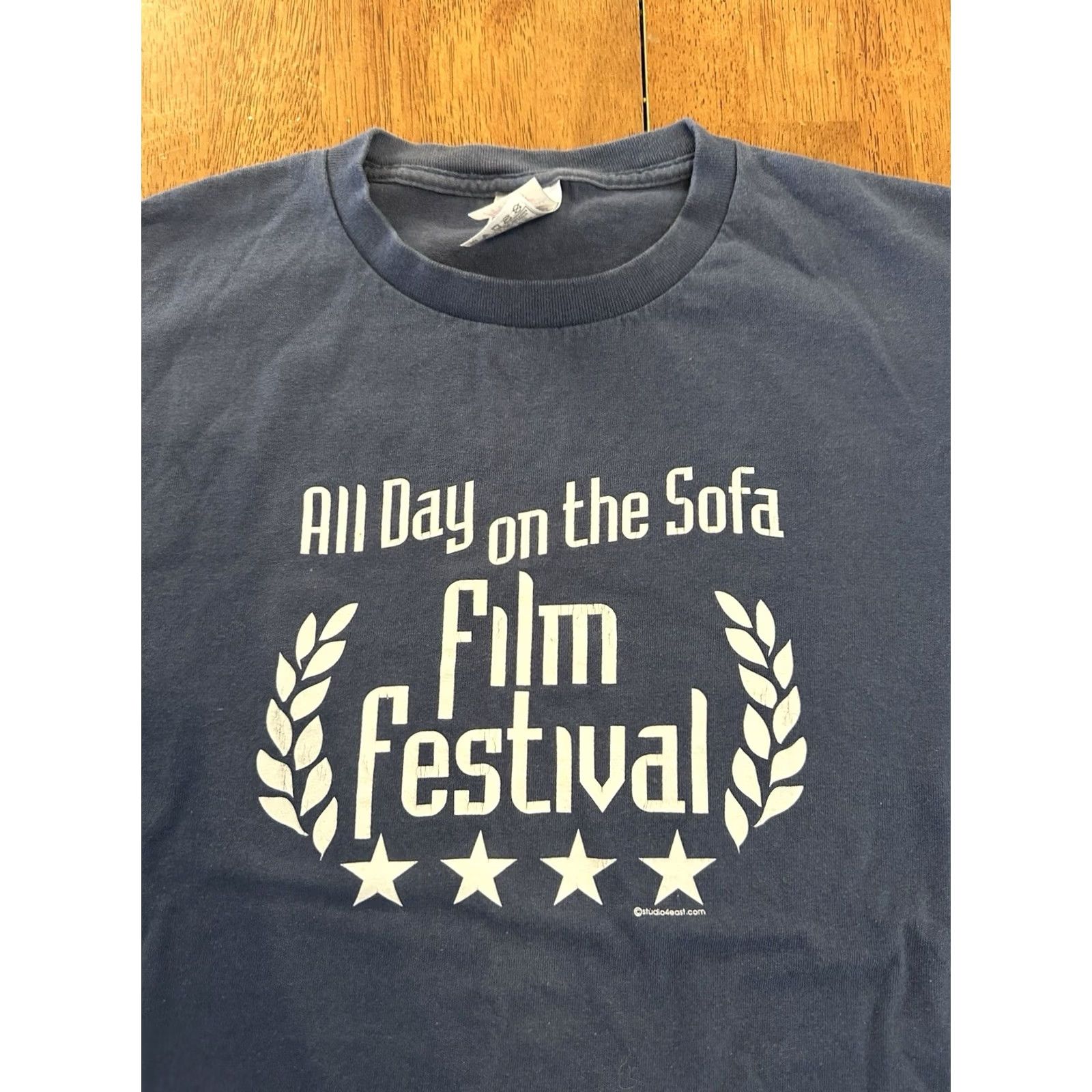 Vintage VINTAGE All Day On The Sofa Film Festival T Shirt XL Studio 4 Easy Funny Blue Mens XL Size US XL / EU 56 / 4 - 2 Thumbnail