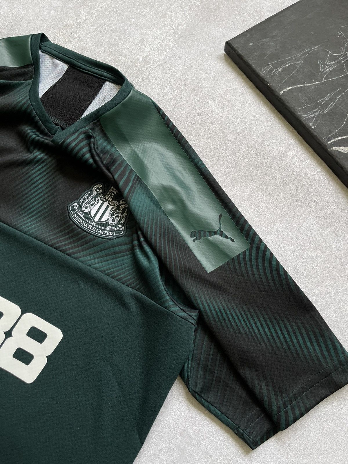 Puma Puma Soccer Jersey T Shirt NewCastle Bloke Style Y2k Style Size US M / EU 48-50 / 2 - 7 Thumbnail