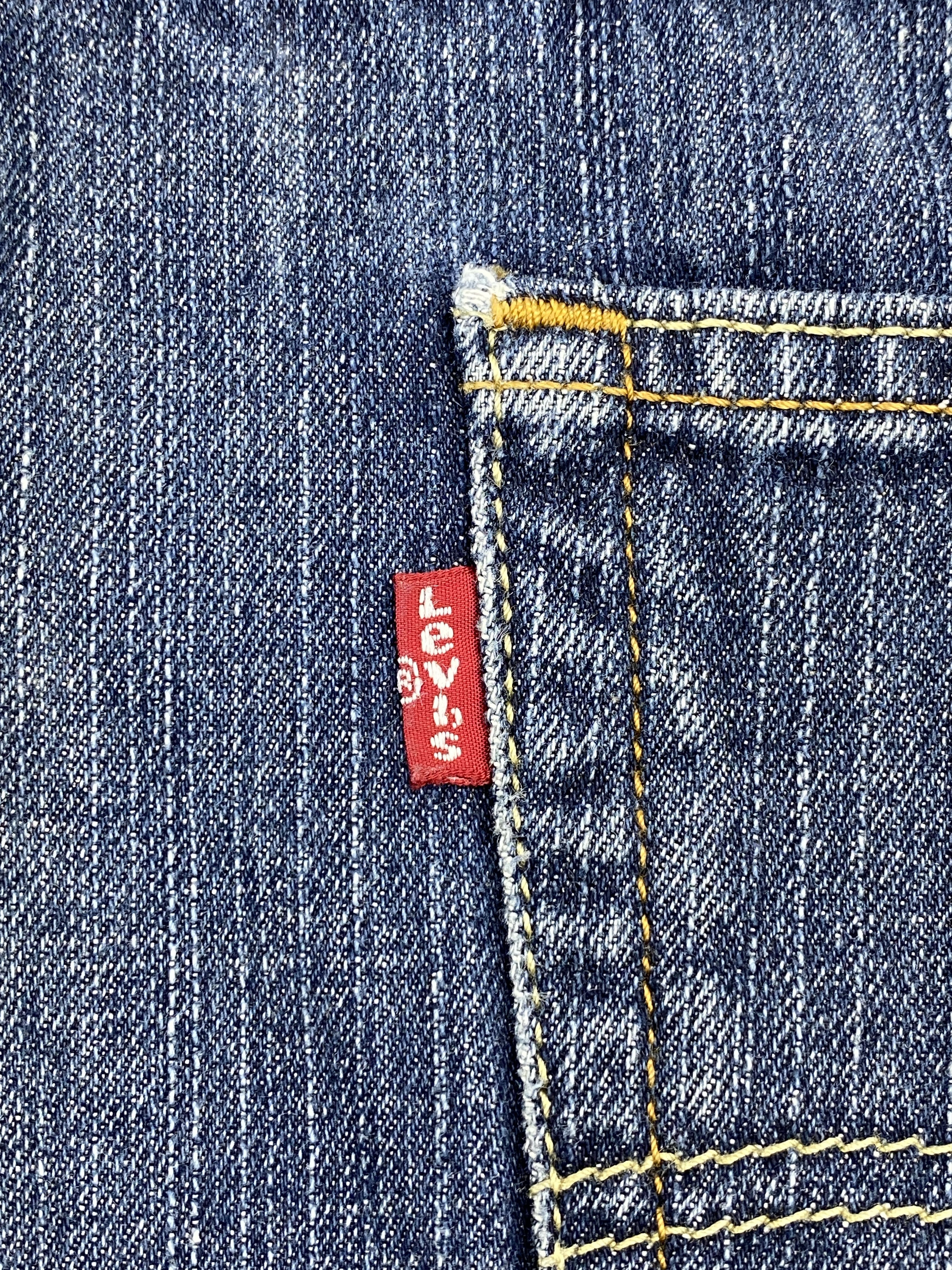 Levi's × Vintage Distressed Vintage Levi's 505 Blue Denim Jeans Size US 40 / EU 56 - 6 Thumbnail