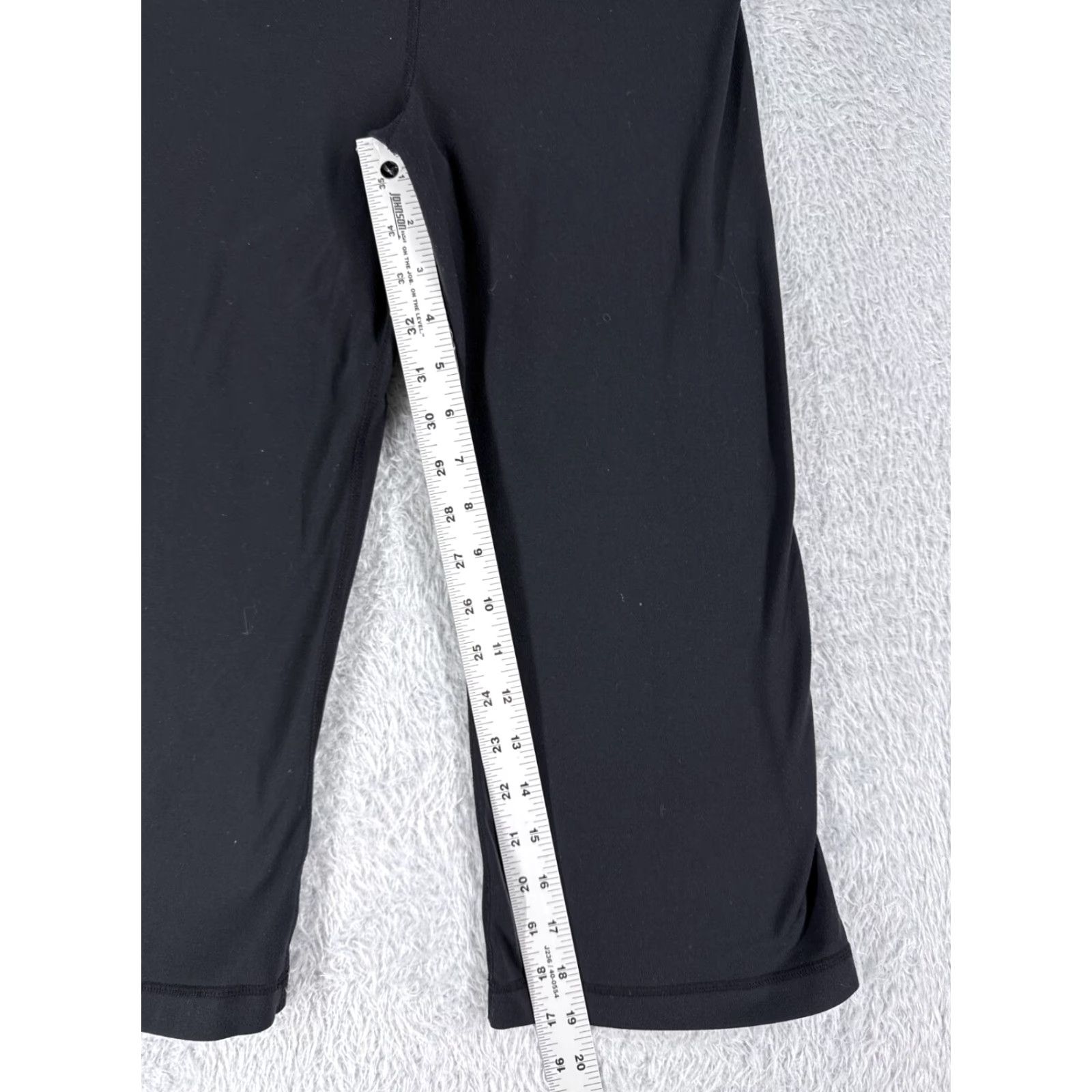 Lululemon Lululemon Pants Women 6 Black Wide-Leg Cropped 20" Inseam Yoga Workout Athleisure Casual Capris Pants Womens Size 28" / US 6 / IT 42 - 5 Thumbnail