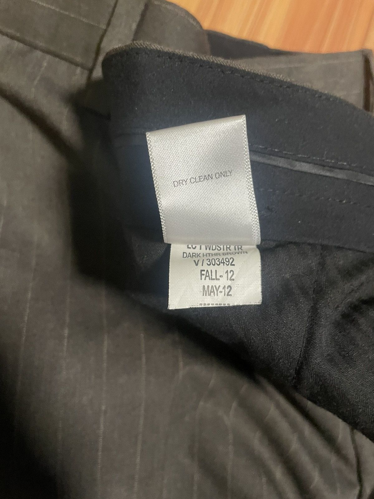 Banana Republic Brown pinstripe suit Size 42L - 11 Thumbnail