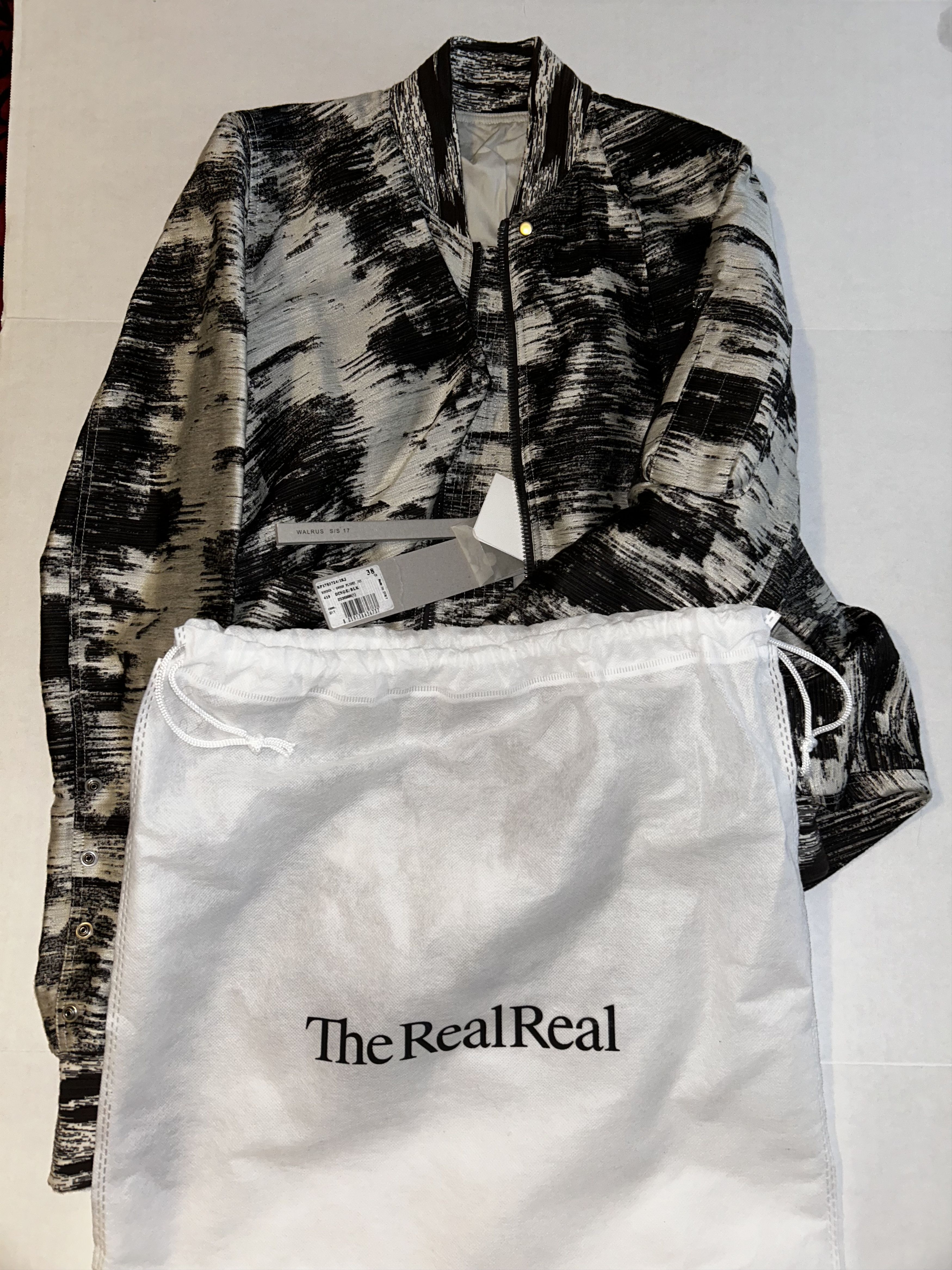 Rick Owens Rick Owens Bomber Jacket "Walrus S/S17" Size XS / US 0-2 / IT 36-38 - 8 Thumbnail