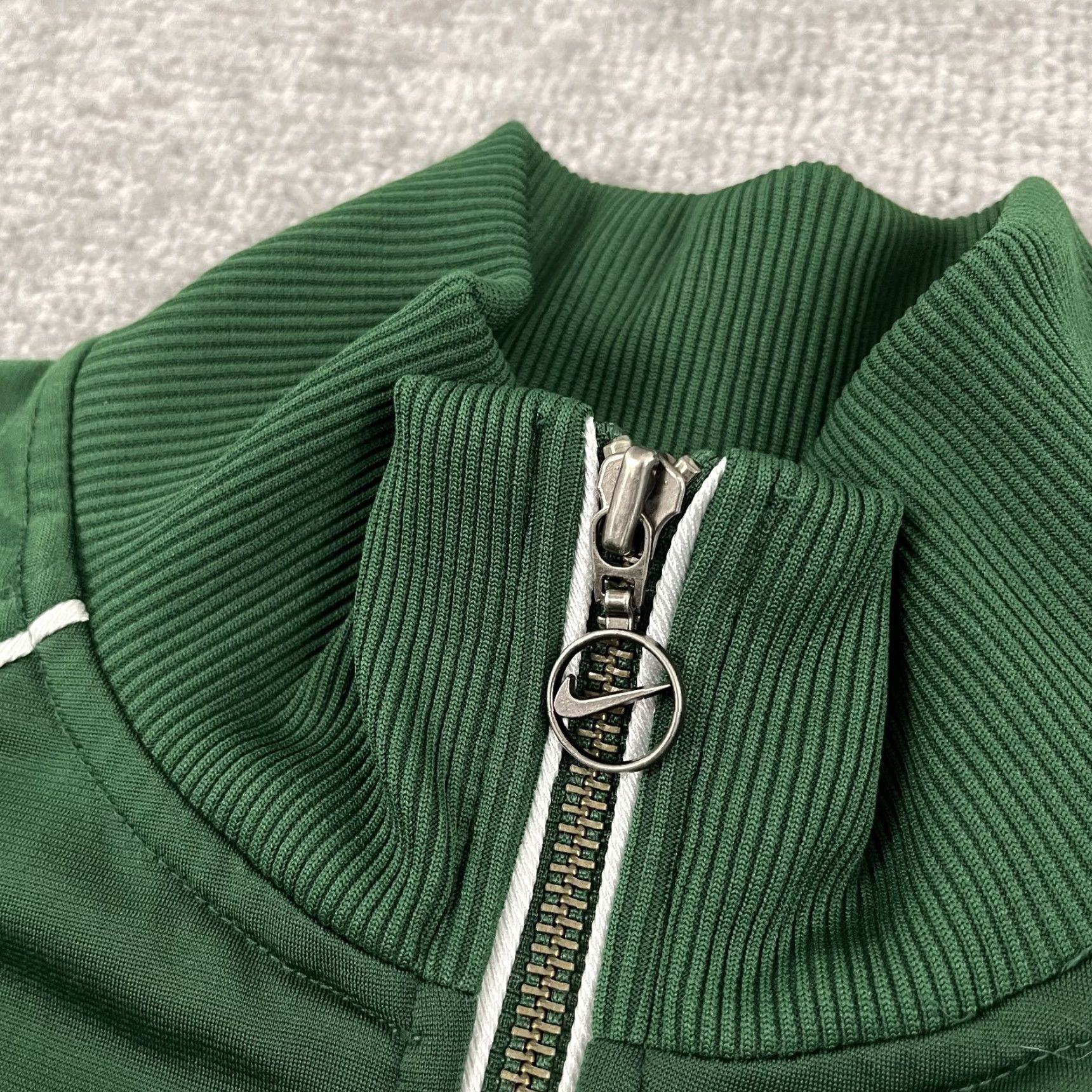 Nike Nike Jacket Womens Large Green Oregon Ducks TOC Full Zip Track Running Size L / US 10 / IT 46 - 4 Thumbnail