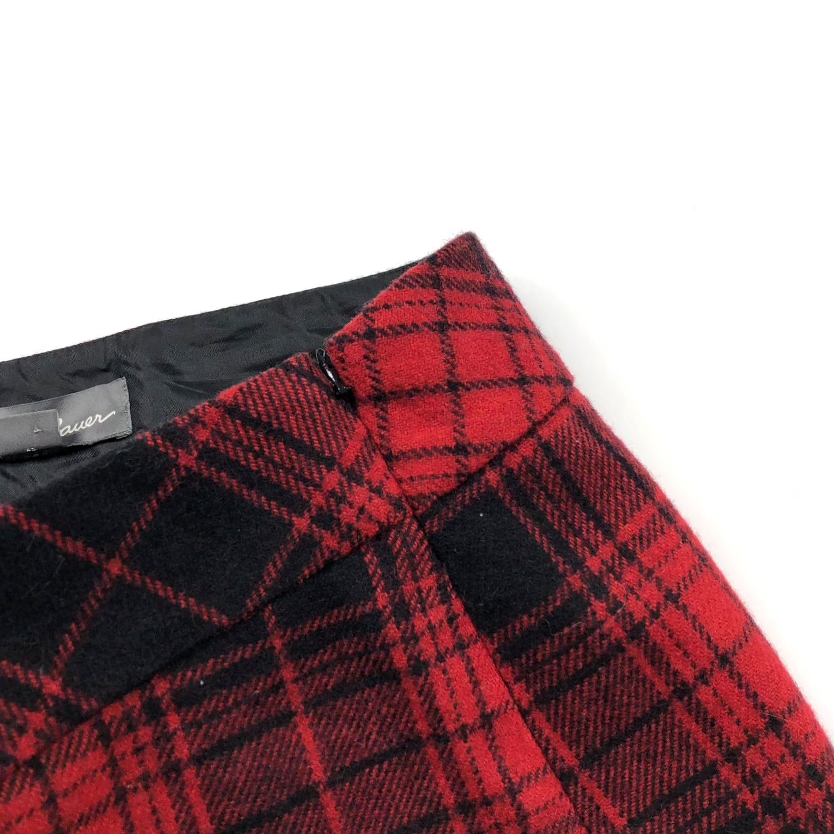 Eddie Bauer Eddie Bauer Skirt Mini Wool Blend Zip Plaid Black Red MINT 14 Multicolor, 36In Fits, Short, Women, 90s? Size 36" / US 14 / IT 50 - 5 Thumbnail