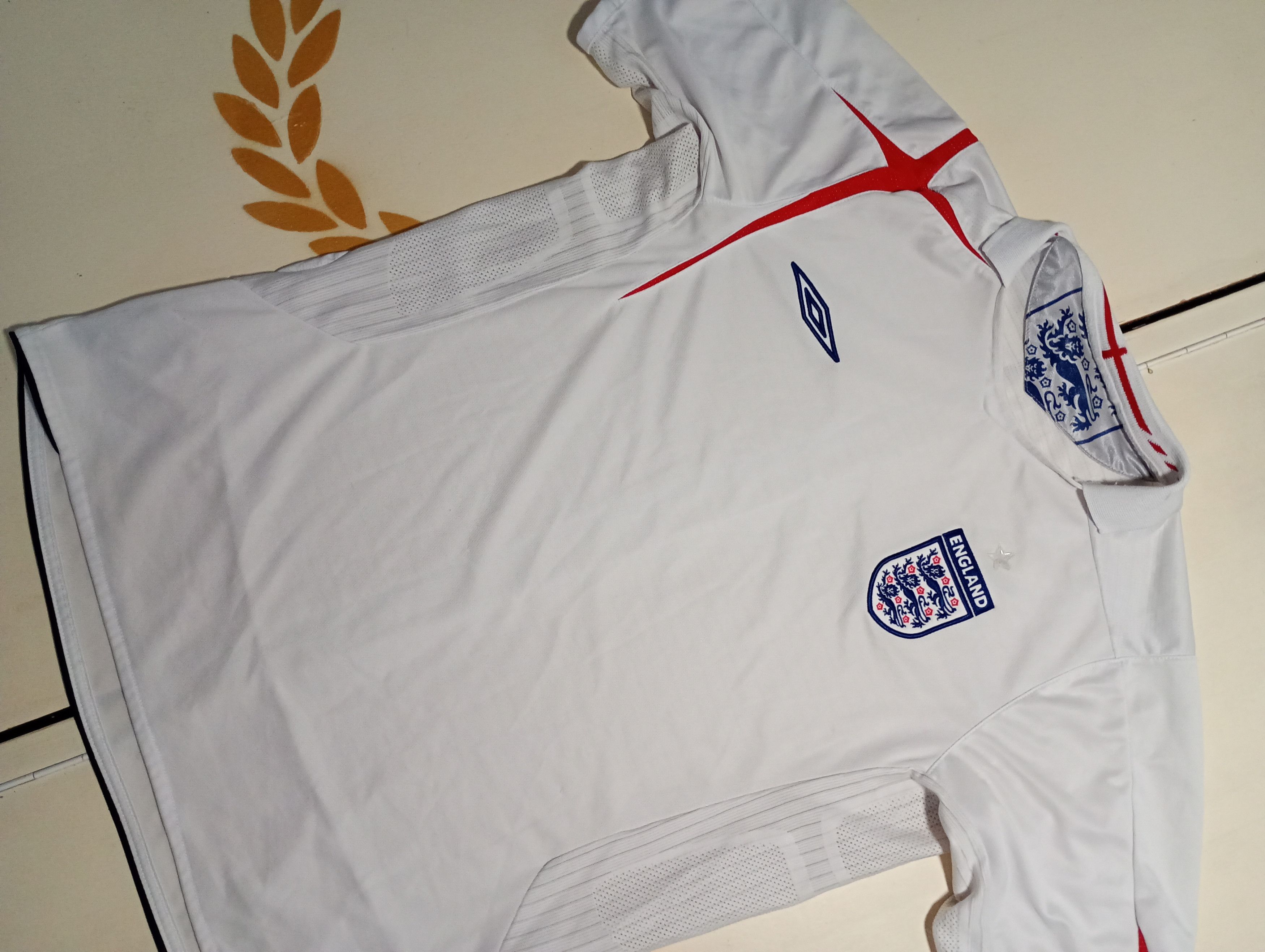 Umbro Umbro England Home Jersey 2005-2007 Size US M / EU 48-50 / 2 - 4 Thumbnail