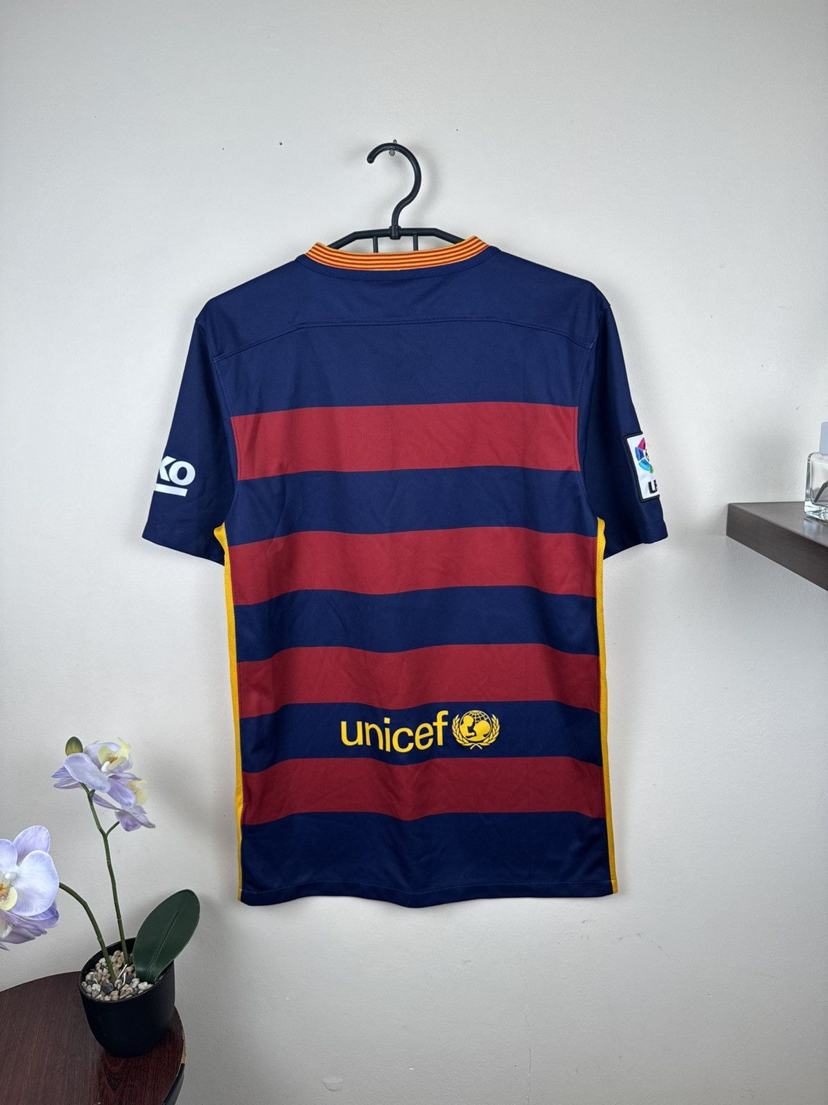 Nike Barcelona 2015 2016 Jersey Nike Home Kit Football Soccer S Size US S / EU 44-46 / 1 - 2 Thumbnail
