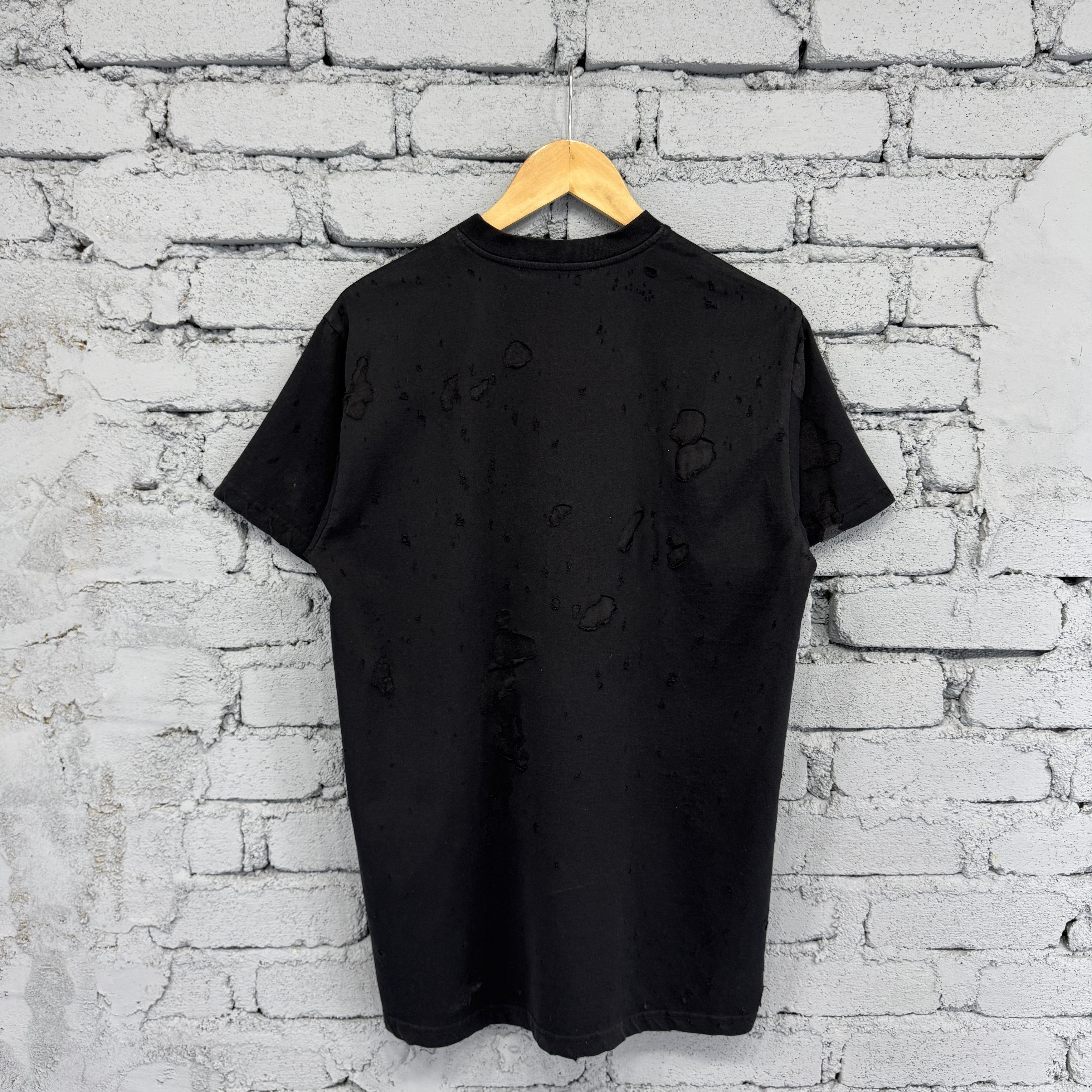Givenchy Rare Givenchy Chest Logo Destruction Distressd Tshirt Size US XXS / EU 40 - 2 Thumbnail