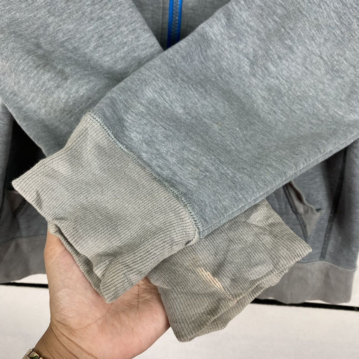 Quiksilver Quiksilver Small Logo Zipper Hoodies Size M Size US M / EU 48-50 / 2 - 9 Thumbnail
