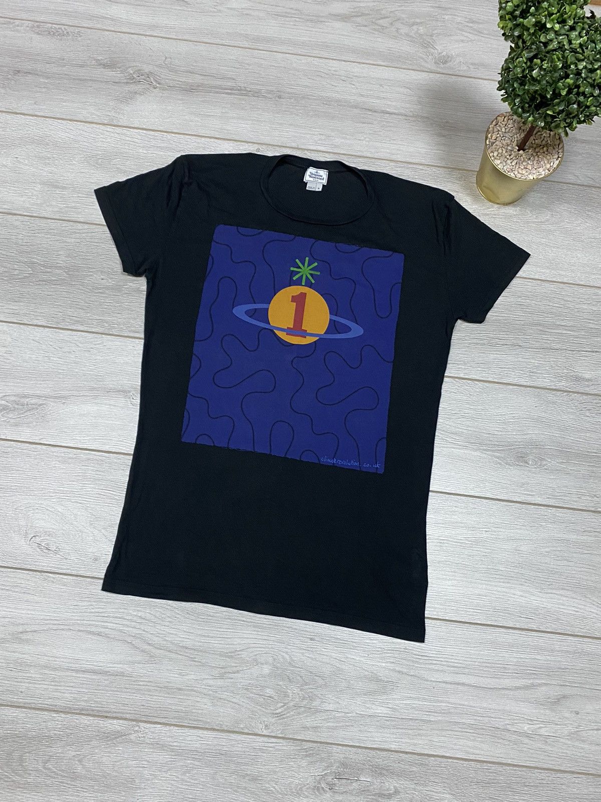Vivienne Westwood Vivienne Westwood climate revolution vintage t-shirt orb Size US S / EU 44-46 / 1 - 7 Thumbnail