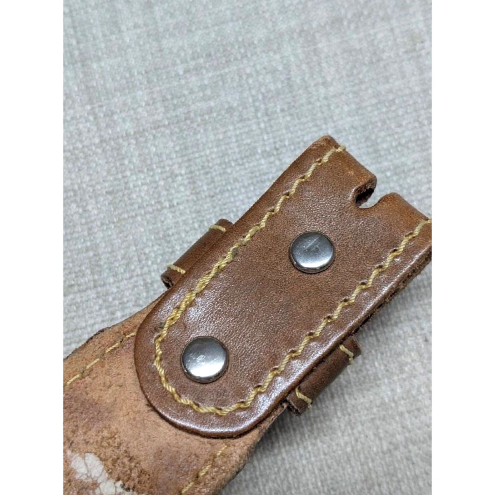Vintage VINTAGE western belt tooled hand crafted 38 brown cowhide leather ACORNS buckle tapered belt Mens Size 38 - 4 Thumbnail
