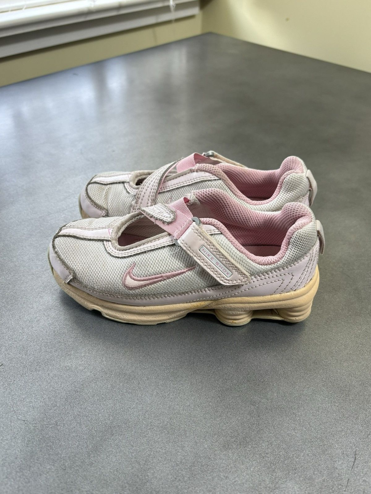 Nike × Vintage 2008 Nike Shox Mary Jane 354945-161 Childrens 12C Baby Shoes Size US 4 / IT 34 - 1 Thumbnail