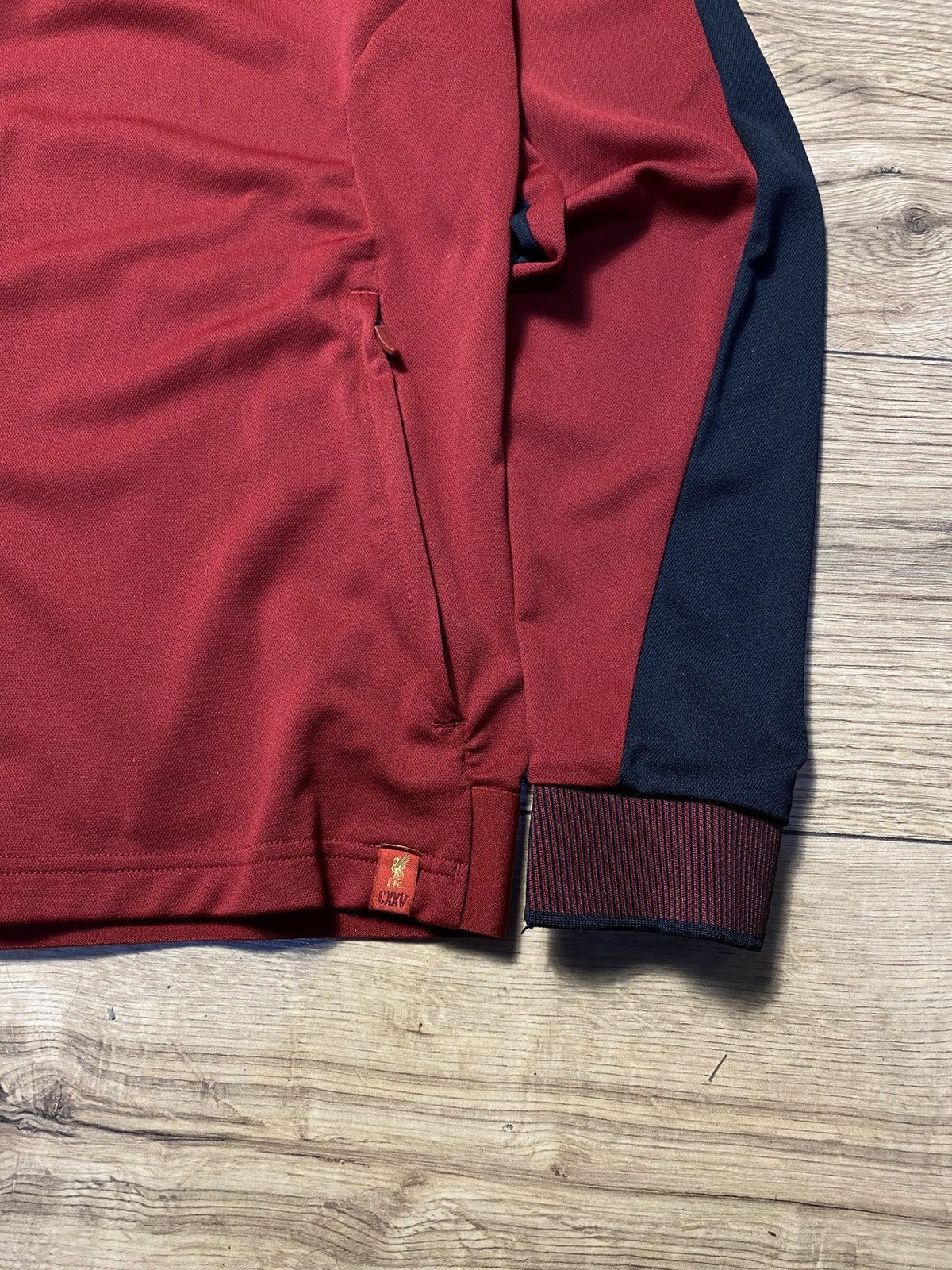Nike New Balance Liverpool Fc 125 Years Tracksuit 2017-18 Sz L Size US L / EU 52-54 / 3 - 3 Thumbnail