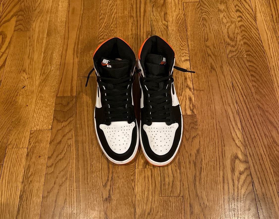 Jordan Brand Air Jordan 1 Retro High OG “Electro Orange” Size US 13 / EU 46 - 3 Thumbnail