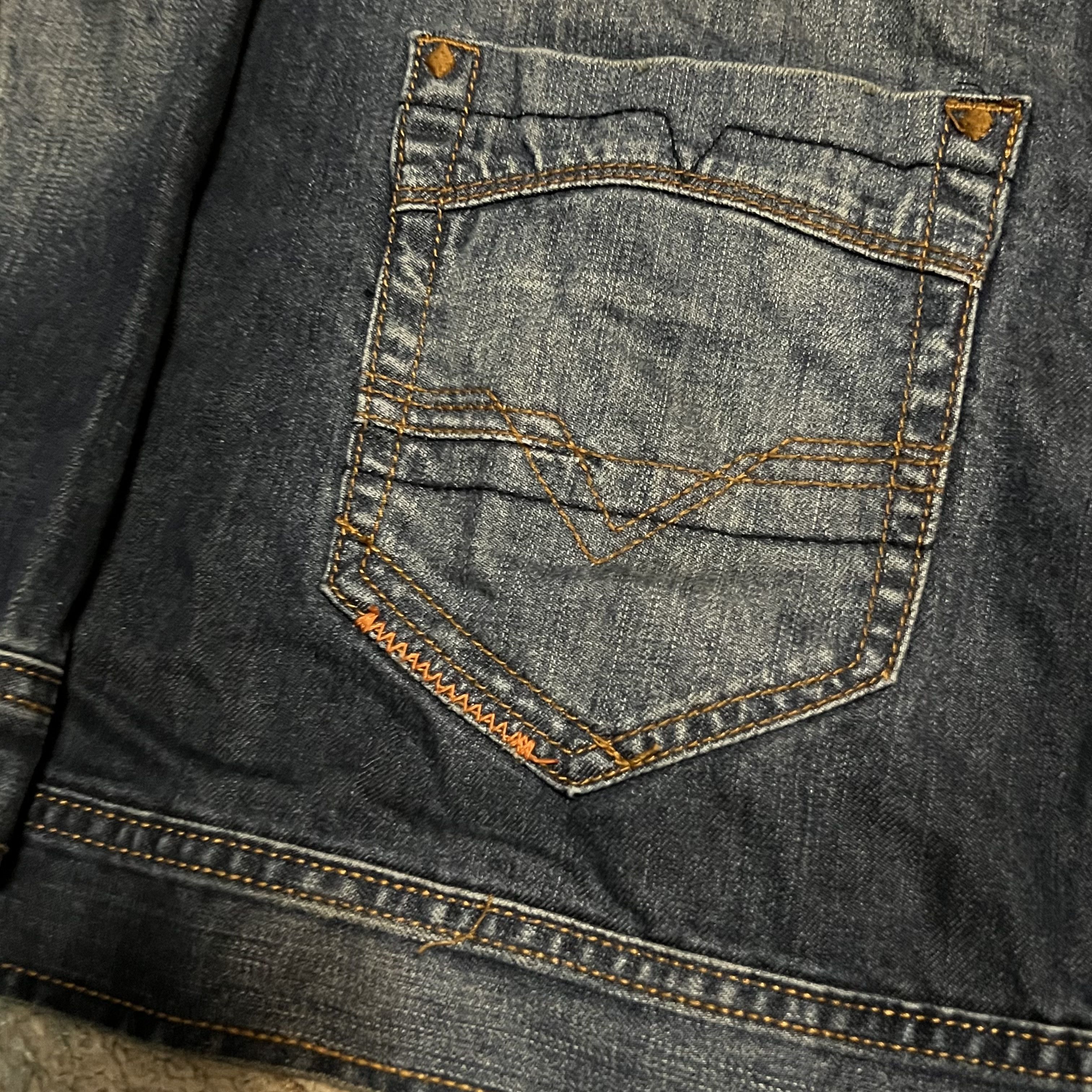 Rocawear Vintage Rocawear Denim Jacket Size 48 (XL) Hip Hop Y2K Size US XL / EU 56 / 4 - 3 Thumbnail
