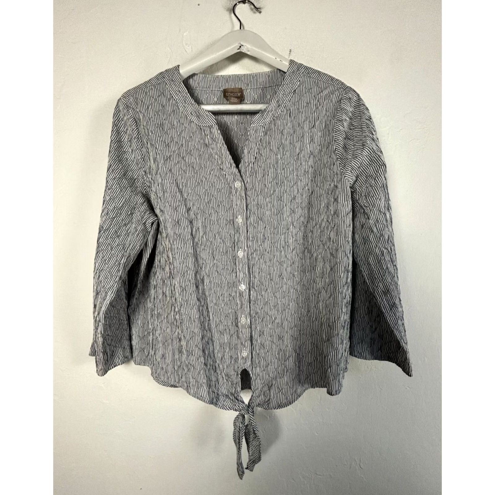 Vintage Chico's Womens Button-Front Blue & White Striped Tie-Hem Blouse Size 2 Casual Shirt Womens Size XS / US 0-2 / IT 36-38 - 2 Thumbnail