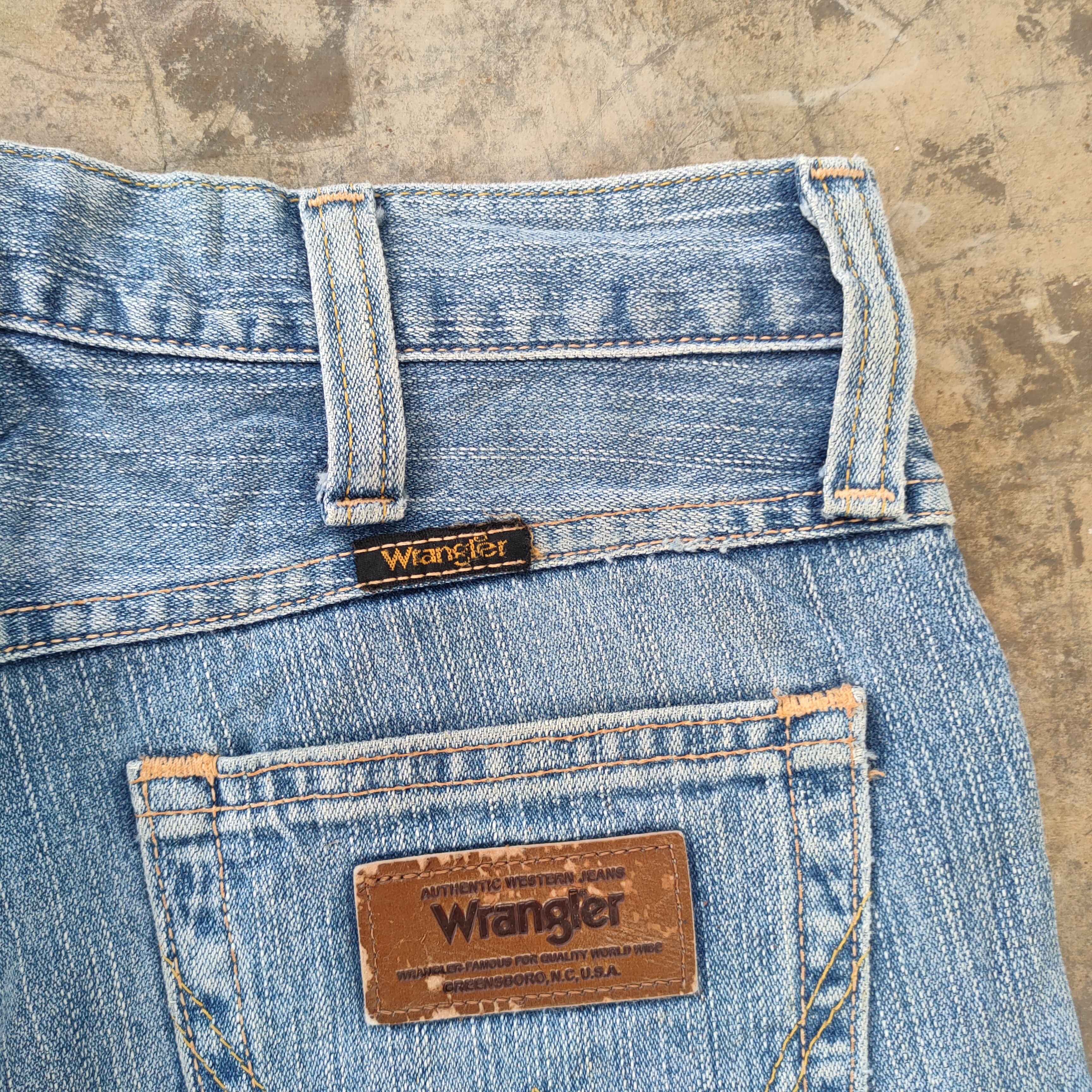 Wrangler W30 VINTAGE WRANGLER DISTRESSED RIPPED JEANS DENIM PANTS Size US 30 / EU 46 - 11 Thumbnail