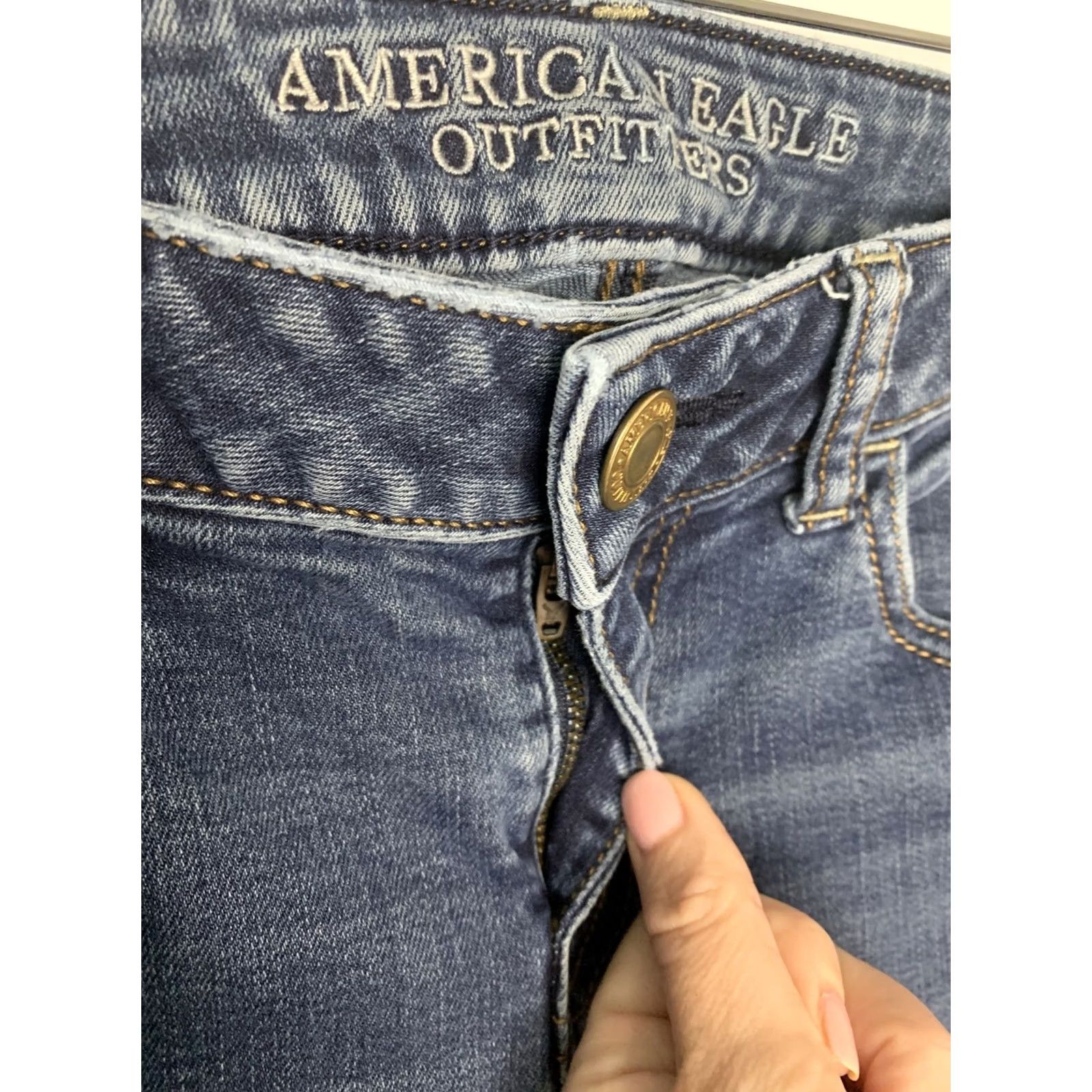 American Eagle Outfitters American Eagle Outfitters Jegging Jeans Slim Distressed Blue Size 2 Womens Regular Denim Shirt No N/A Size 26" / US 2 / IT 38 - 4 Thumbnail