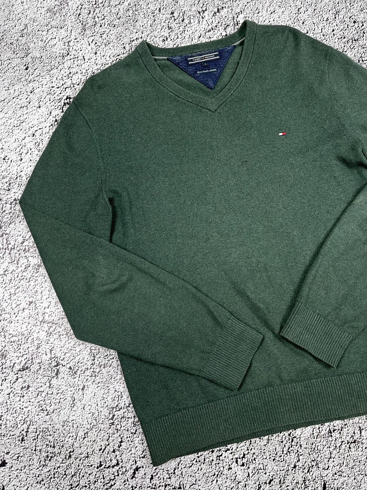 Tommy Hilfiger Vintage Y2K Tommy Hilfiger old money cashmere sweater size L Size US L / EU 52-54 / 3 - 1 Thumbnail