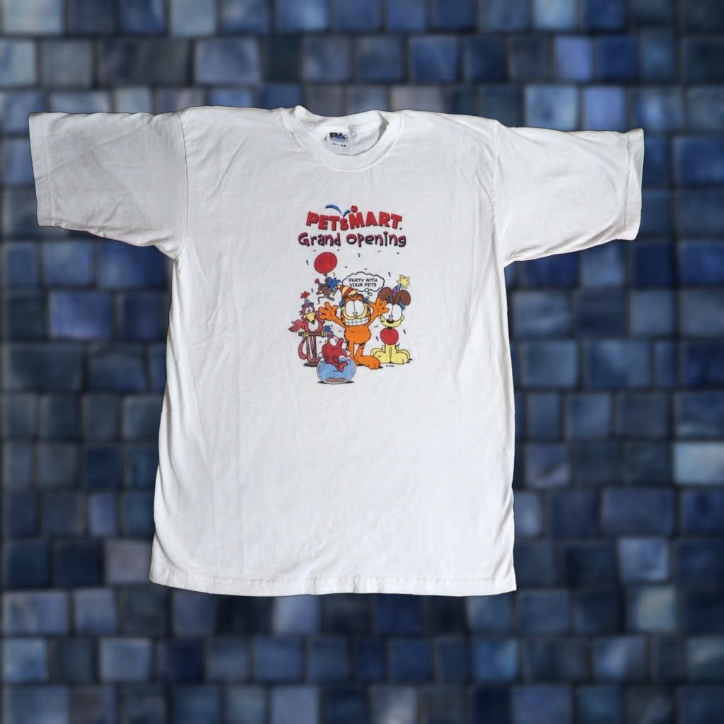 Vintage VTG 90s Garfield Petsmart Promo Logo Graphic Print Tee T-Shirt Mens L White Cotton Crew Neck Short Sleeve Garment Royal Avalon Vintage Man Pink? Size US L / EU 52-54 / 3 - 1 Thumbnail