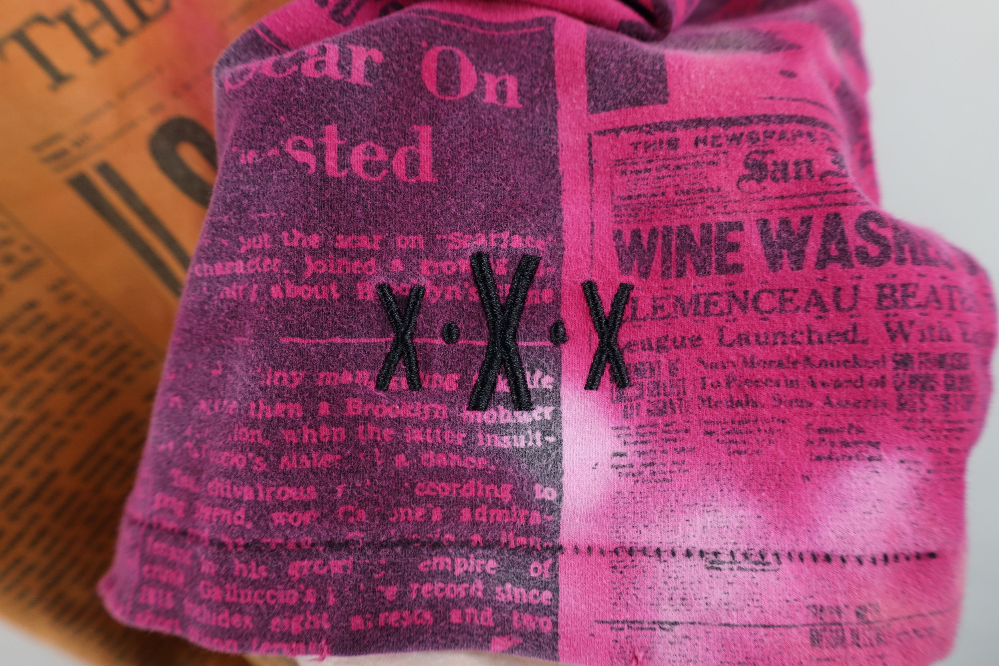 Vintage Vintage Y2K Smugglers Moon Streetwear All Over Print T-Shirt Size US L / EU 52-54 / 3 - 6 Thumbnail