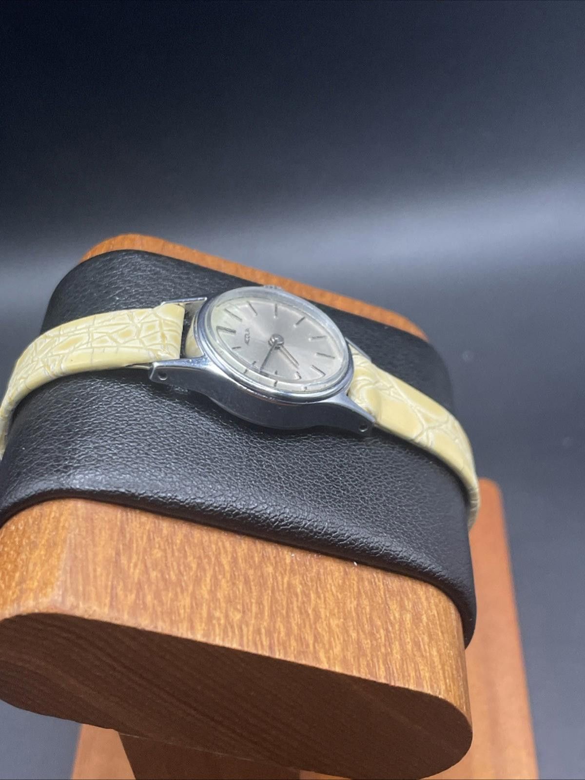 Designer Vintage ACQUA 45 Silver Tone Manual Wind Watch Running Size ONE SIZE - 4 Thumbnail