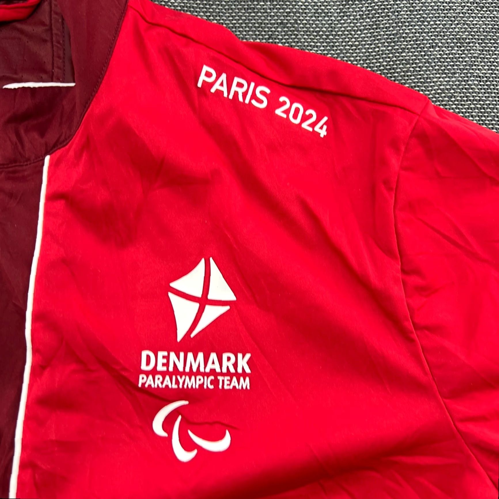 Vintage VERO MODA Denmark Paralympic Team 2024 Jacket Medium Full Zip Red Track Jacket Mens/Adult M Size US M / EU 48-50 / 2 - 3 Thumbnail