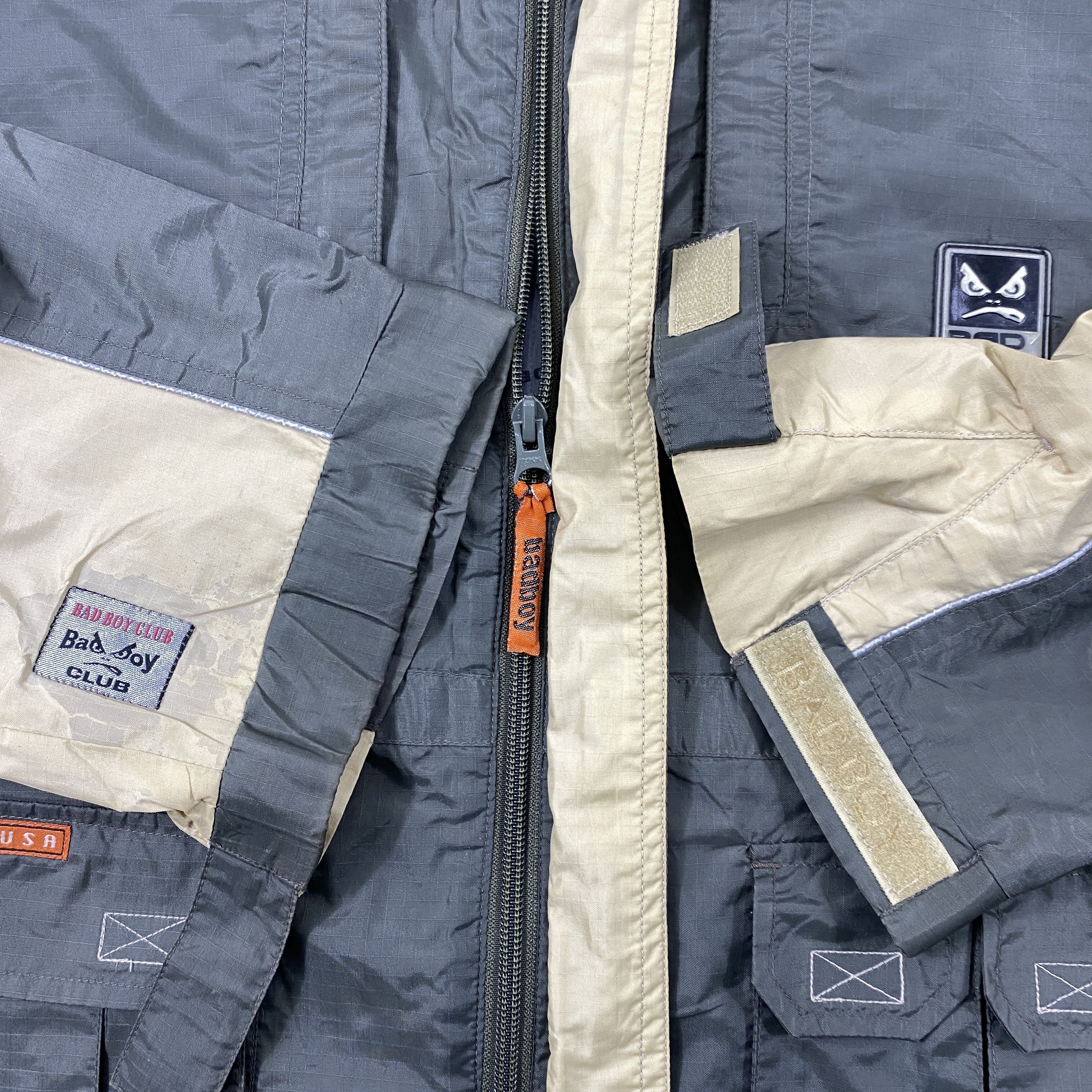 Japanese Brand Vintage Badboy Multi Pocket Windbreaker Jacket- J166 Size US L / EU 52-54 / 3 - 6 Thumbnail
