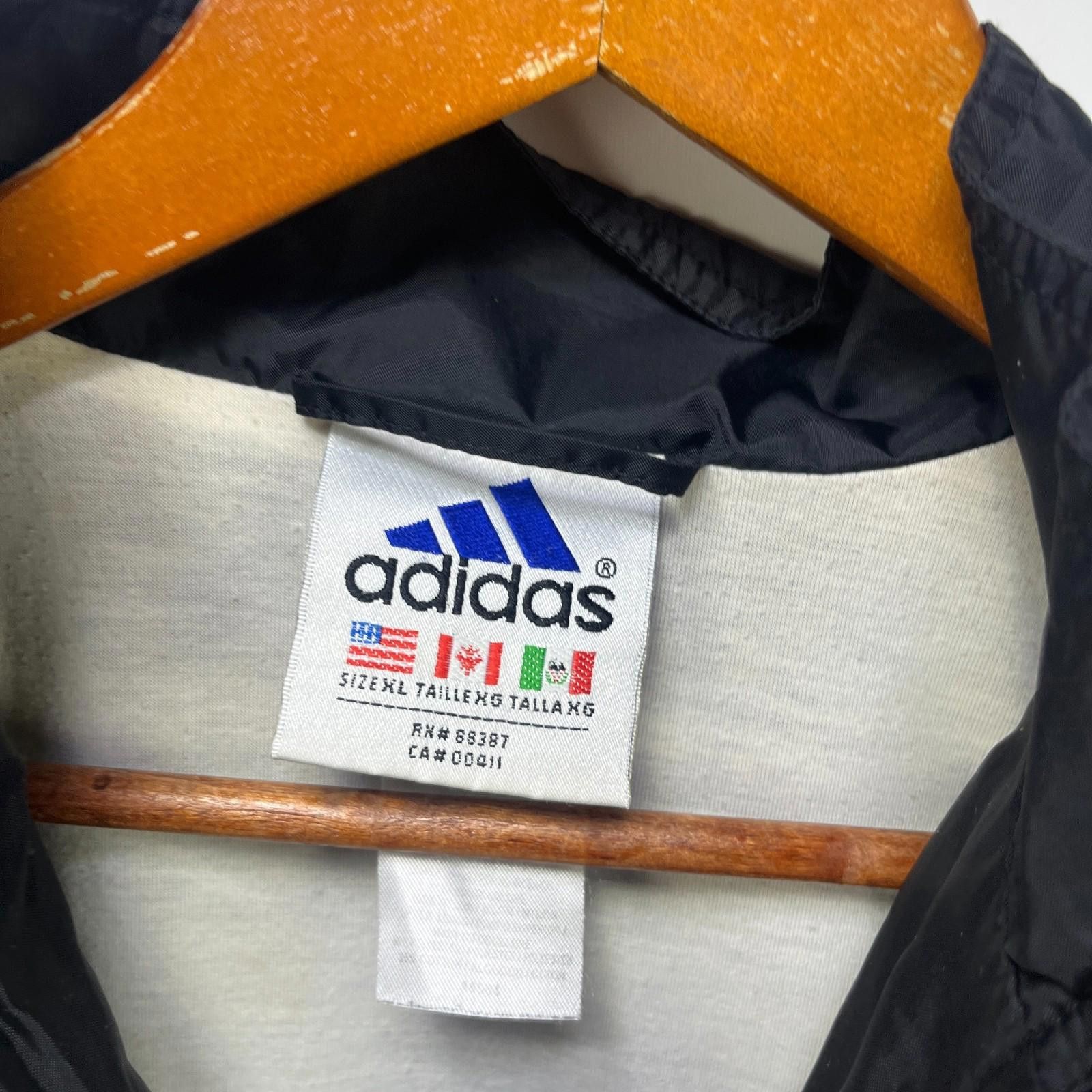 Adidas Vintage 90s Adidas Windbreaker Jacket Youth XL Size US XL / EU 56 / 4 - 5 Thumbnail