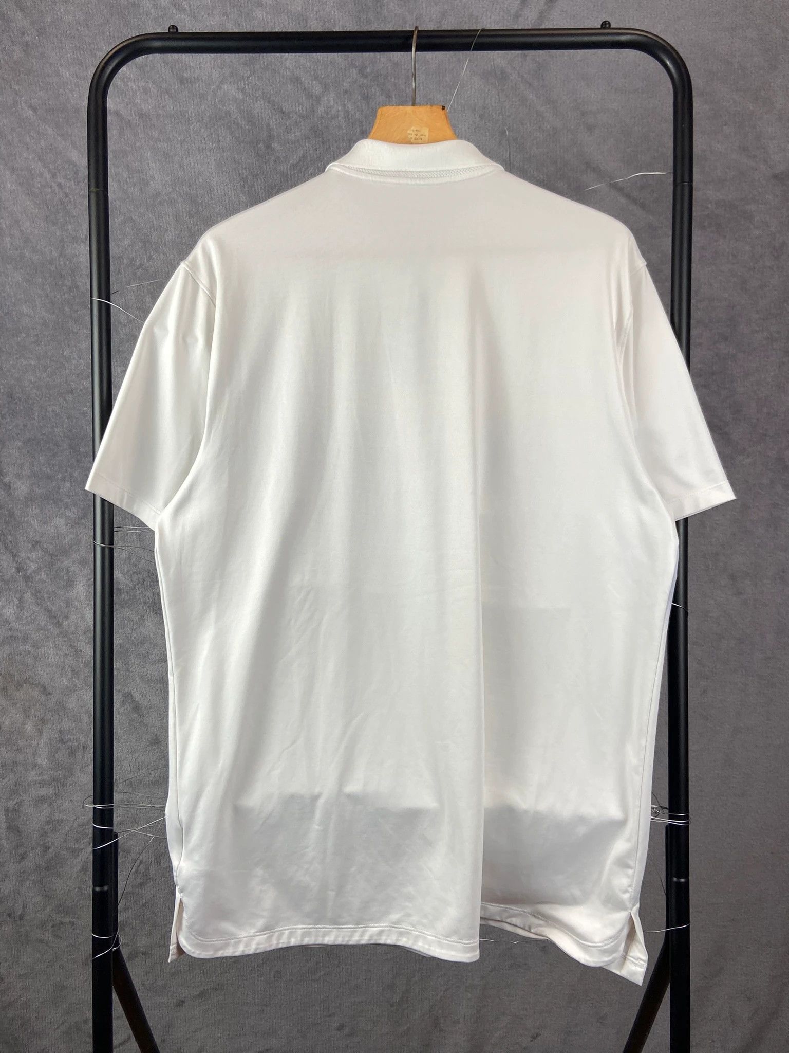 Nike Nike White Sport Polo / Clean Athletic Minimal (M) Size US M / EU 48-50 / 2 - 5 Thumbnail