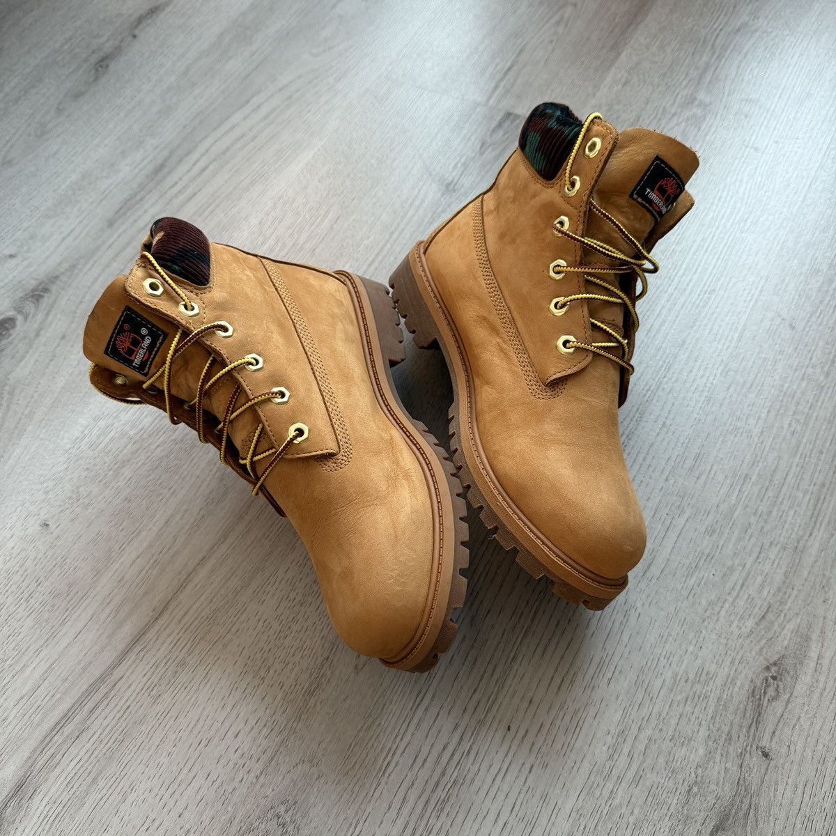 Timberland Timberland Classic OG Wheat Boots Size US 7 / EU 40 - 3 Thumbnail