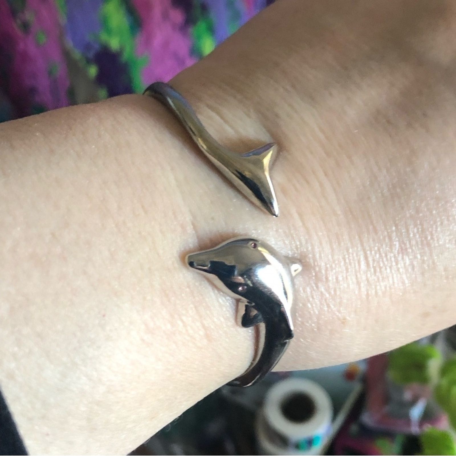 Jewelry Shiny silver plated dolphin clamp bracelet Size ONE SIZE - 6 Thumbnail