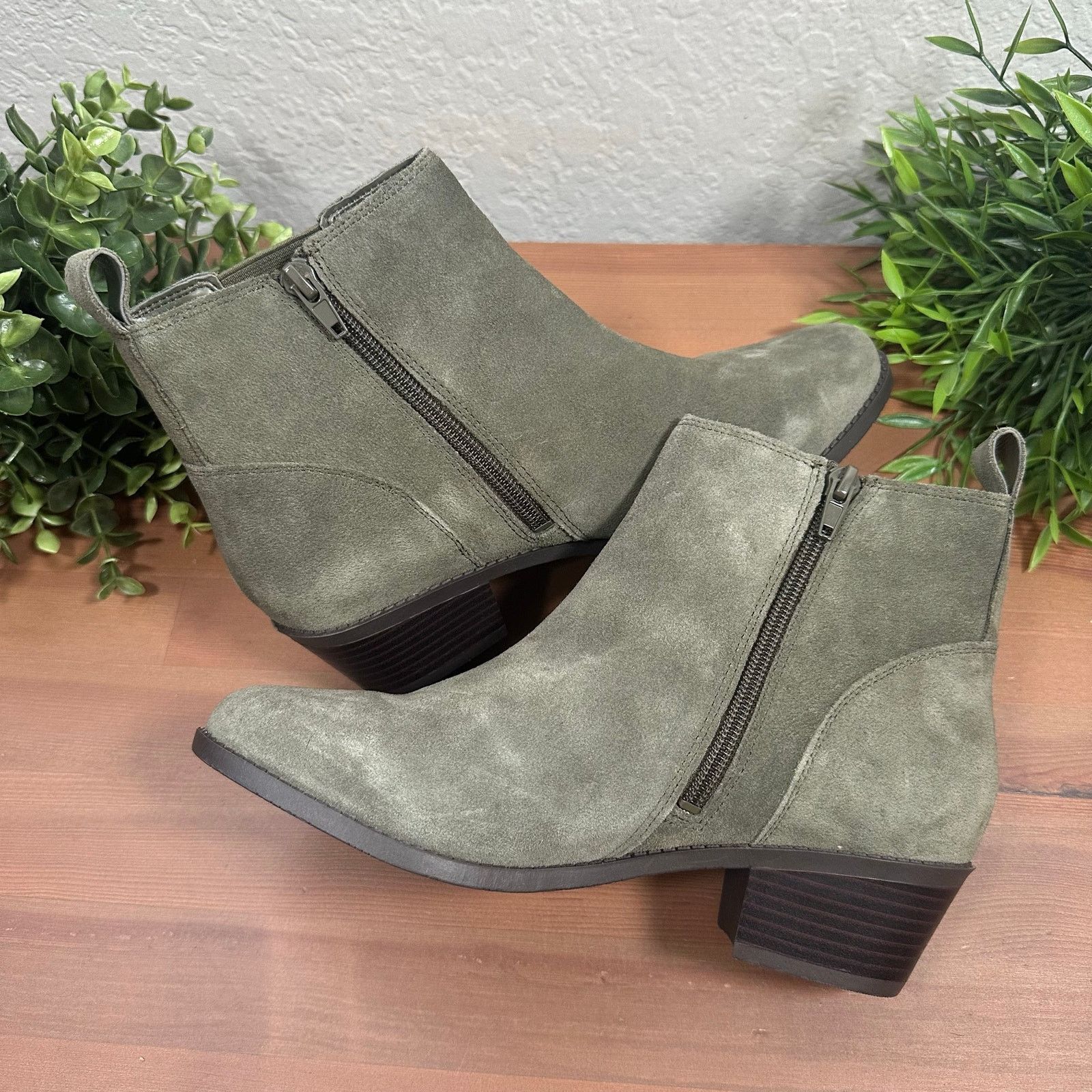 Vionic Vionic Roseland Water-Repellent Suede Ankle Boots Wide Size US 7.5 / IT 37.5 - 4 Thumbnail