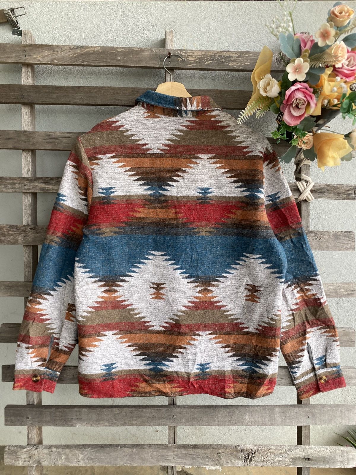 Japanese Brand Vintage Y2K Navajo Aztec Wool Jacket Size US M / EU 48-50 / 2 - 4 Thumbnail