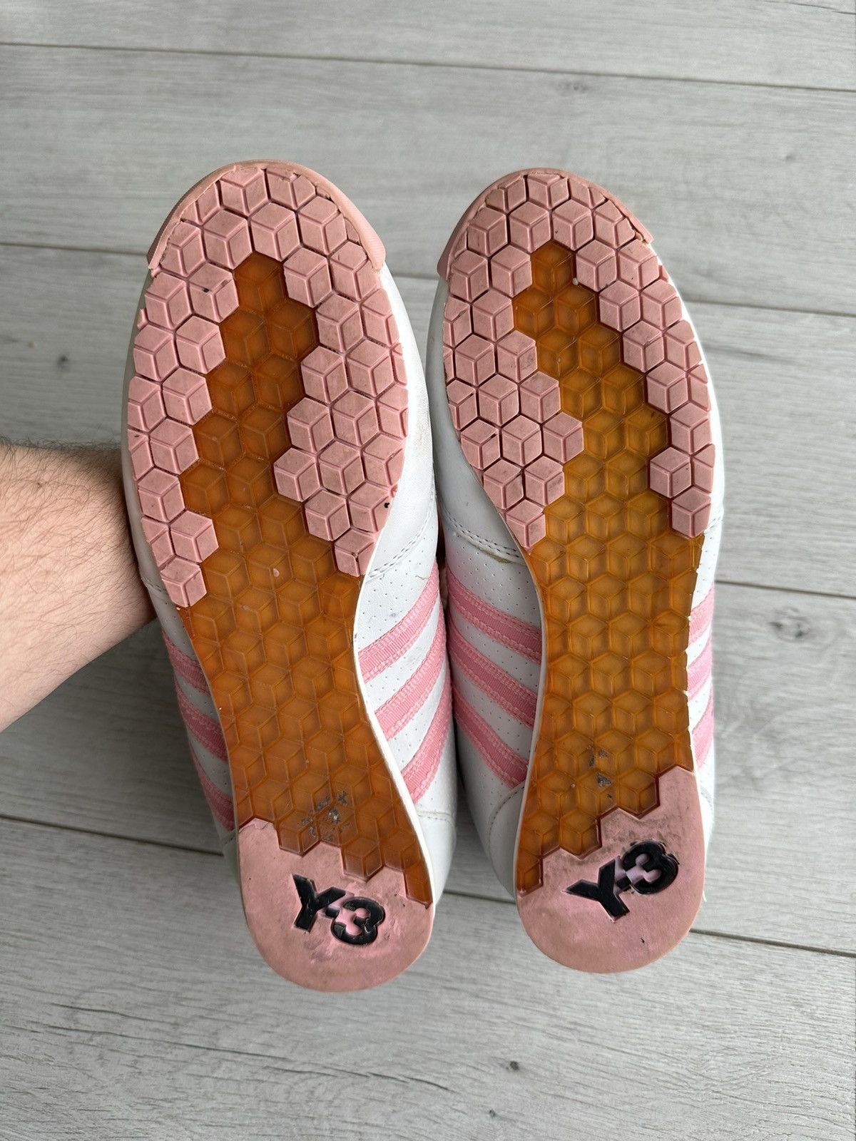Vintage × Y-3 × Yohji Yamamoto White Y-3 Sneakers with Pink Embroidered Stripes Size US 8 / EU 41 - 3 Thumbnail