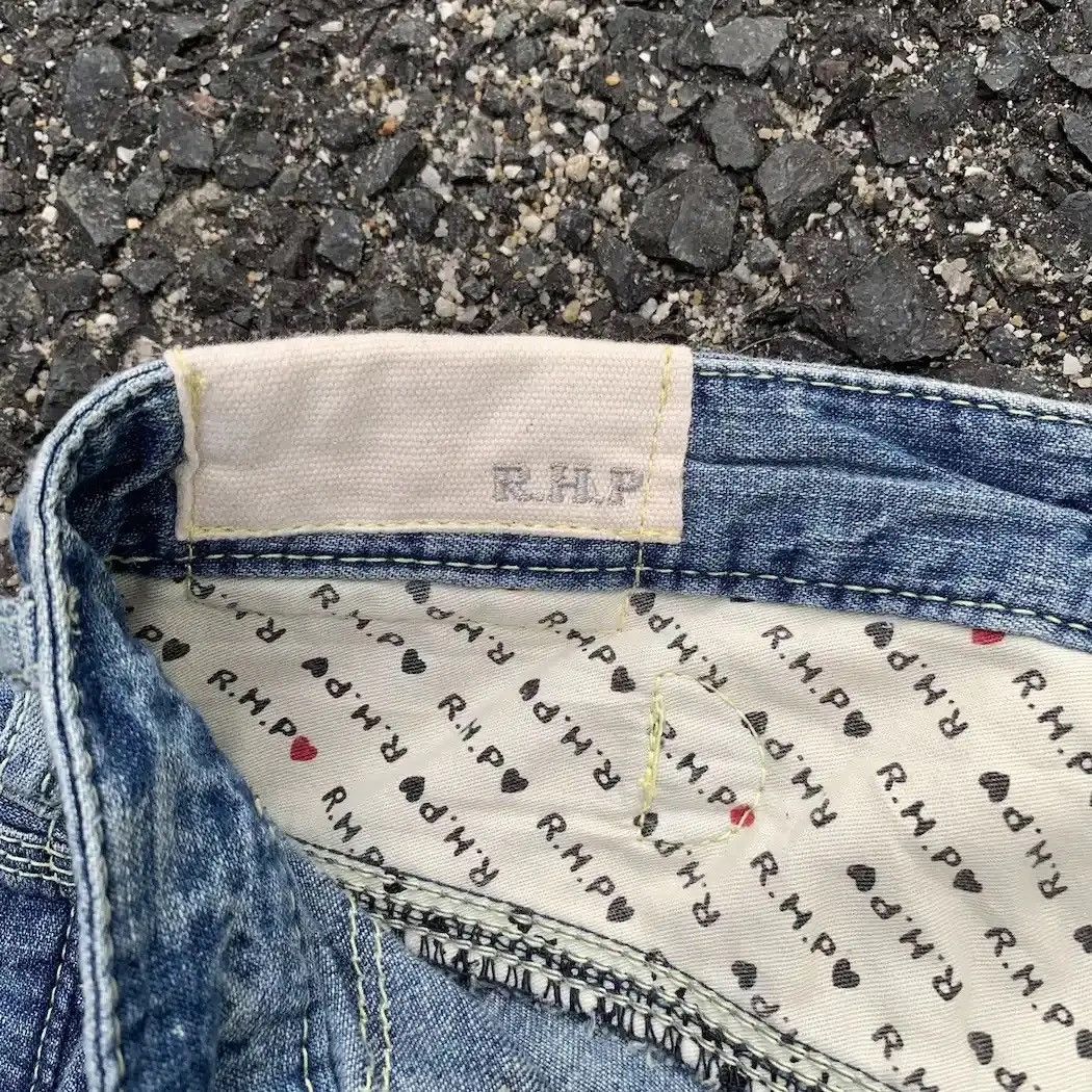 Buckle Black R.H.P Jeans Flare/Bootcut 30x30 Denim Faded Cinch Back Pants Size US 30 / EU 46 - 5 Thumbnail