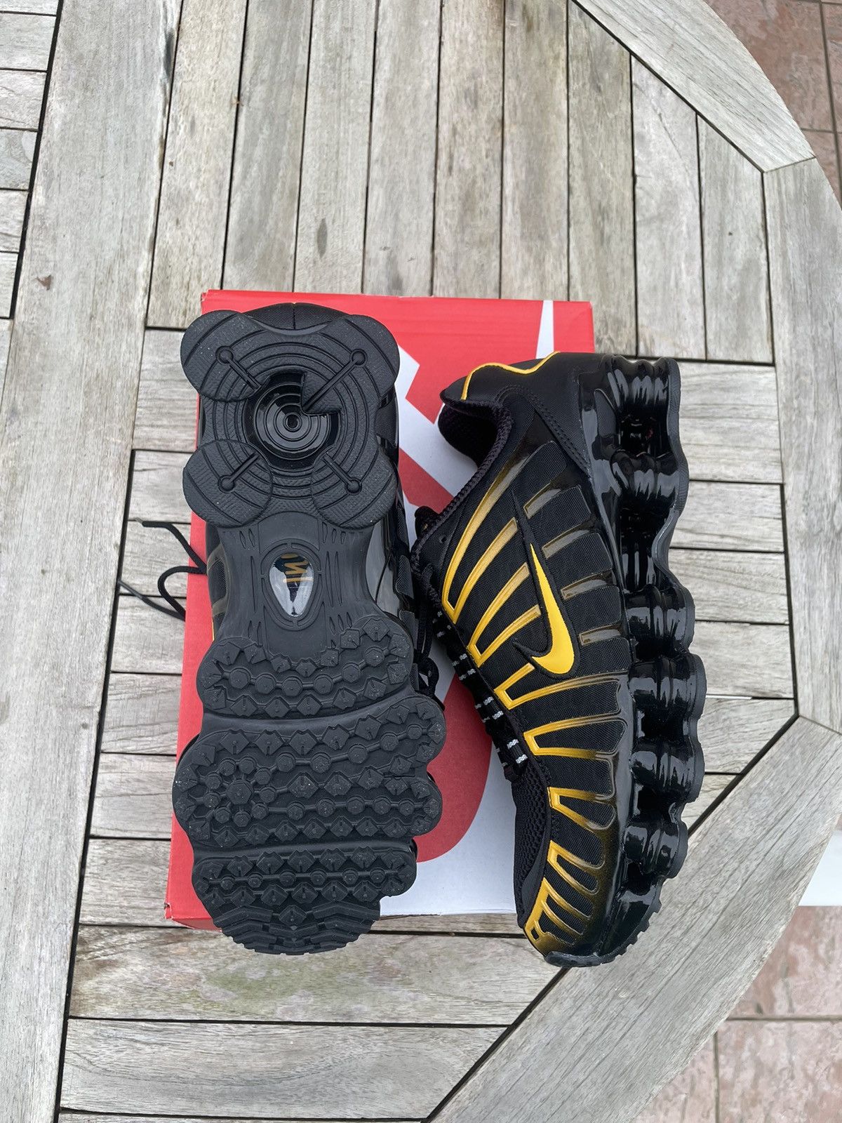 Nike Nike Shox Tl University Black Gold Size US 9.5 / EU 42-43 - 9 Thumbnail