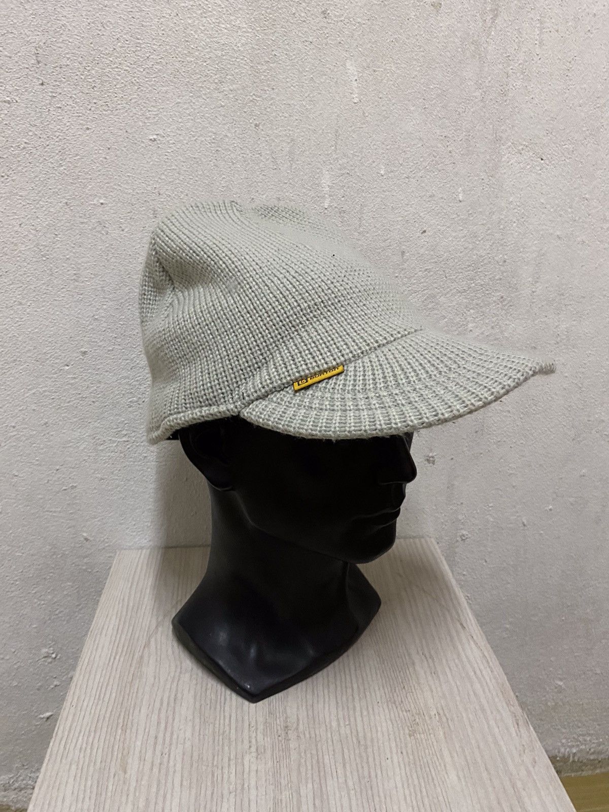 Burton × Vintage Vintage Burton Plain Visor Beanie Hat Size ONE SIZE - 3 Thumbnail