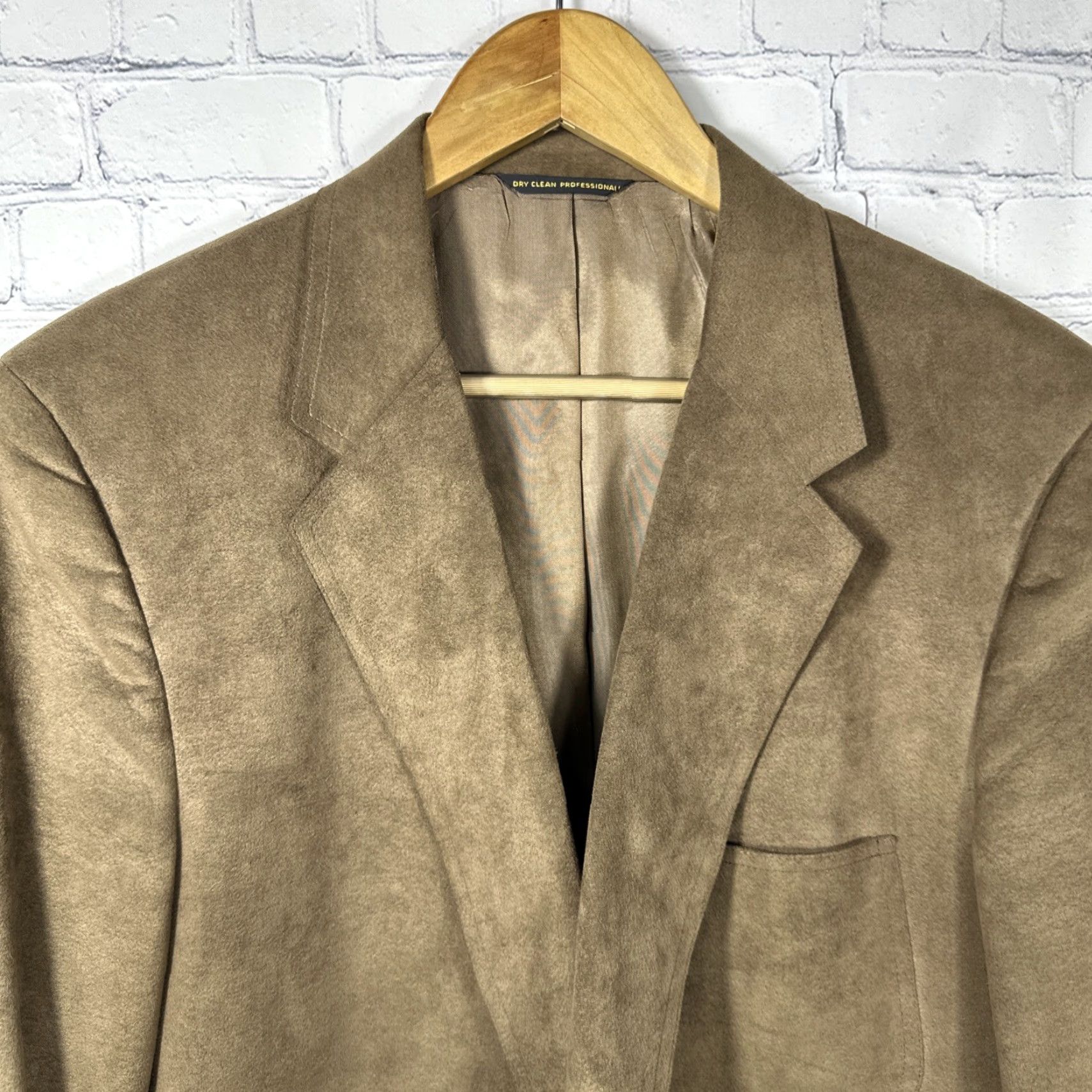 Vintage VINTAGE Brookstreet Suede Blazer Jacket Notch Lapel 80s Brown 42 Mens Blazer Suede Three-Button Front Two-Button Front Vintage 80s Suit Jacket Size 42R - 2 Thumbnail