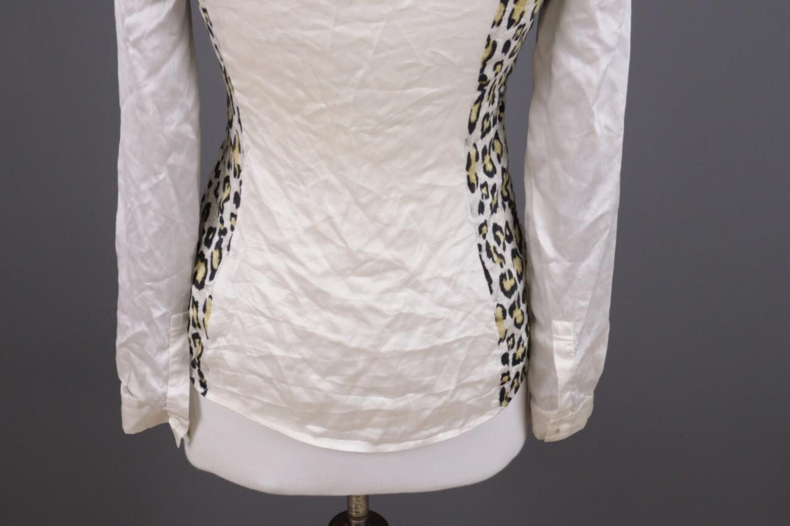 Just Cavalli Just Cavalli Beige Anumal Print Blouse Shirt Size 40 / M Size M / US 6-8 / IT 42-44 - 12 Thumbnail