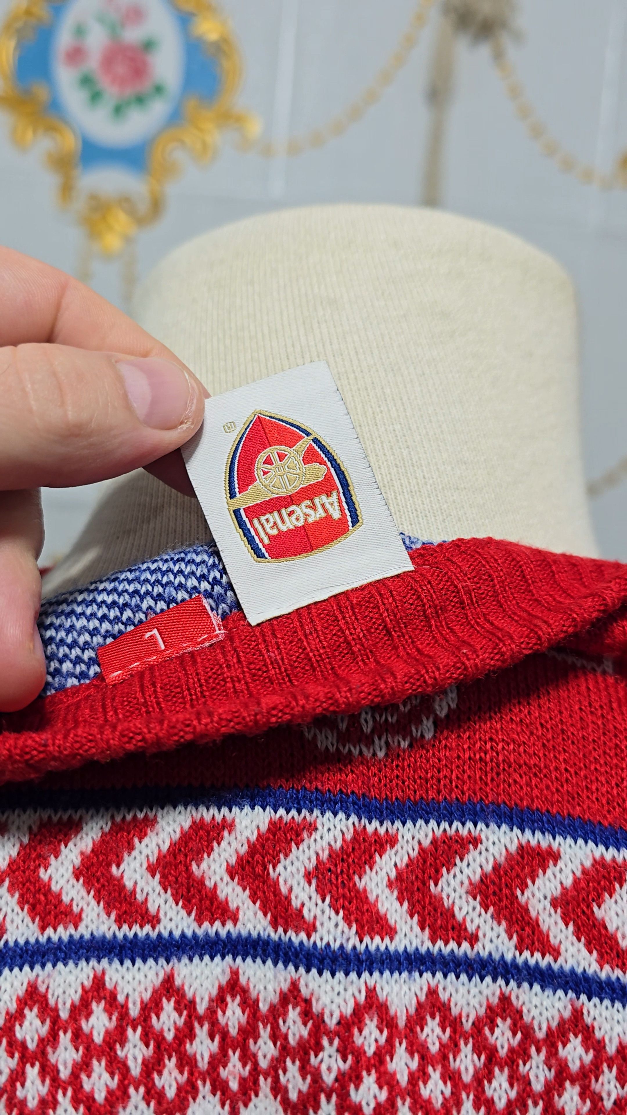 Other ARSENAL OFFICIAL sweater size Large Size US L / EU 52-54 / 3 - 2 Thumbnail