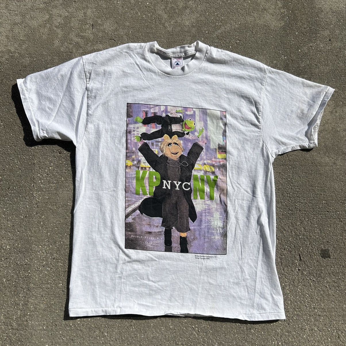 image of Delta x Dkny Mid 90's Miss Piggy And Kermit The Frog Dkny Add T-Shirt in White, Men's (Size XL)