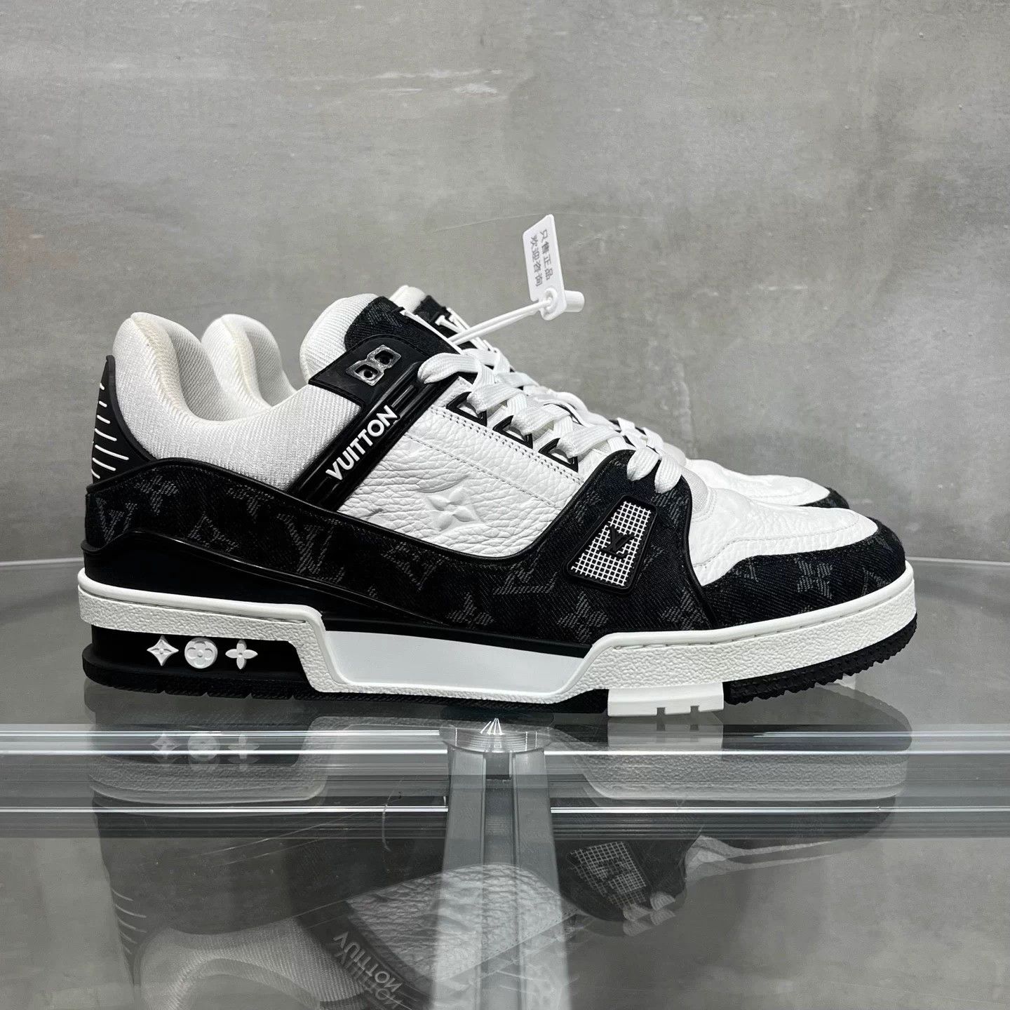 Louis Vuitton LV Trainer Black White Denim UK8/42 New With Box Size US 9 / EU 42 - 4 Thumbnail