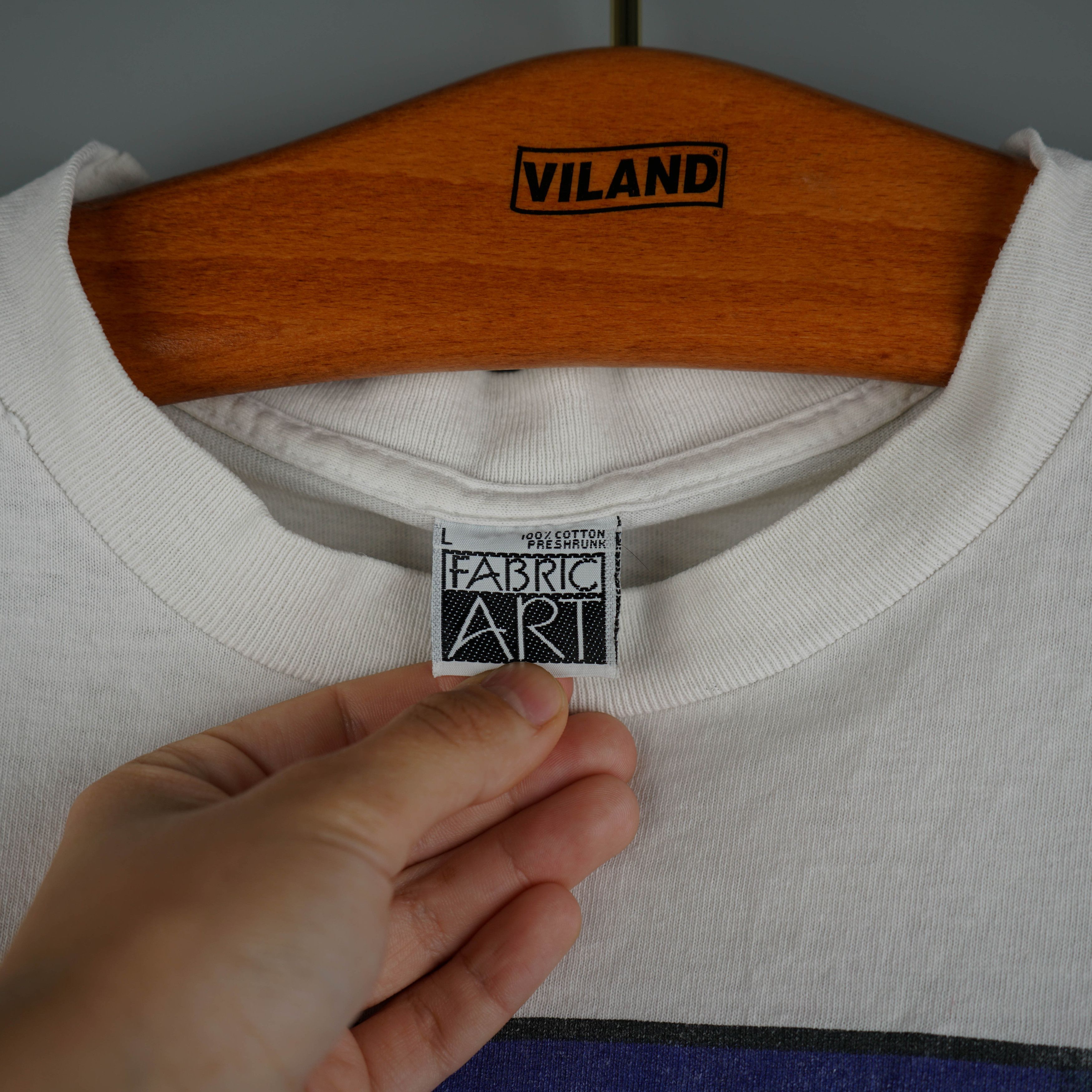 Arts & Science × Vintage Vintage Markus Willis Art T-Shirt Earth and Whales Size US L / EU 52-54 / 3 - 6 Thumbnail