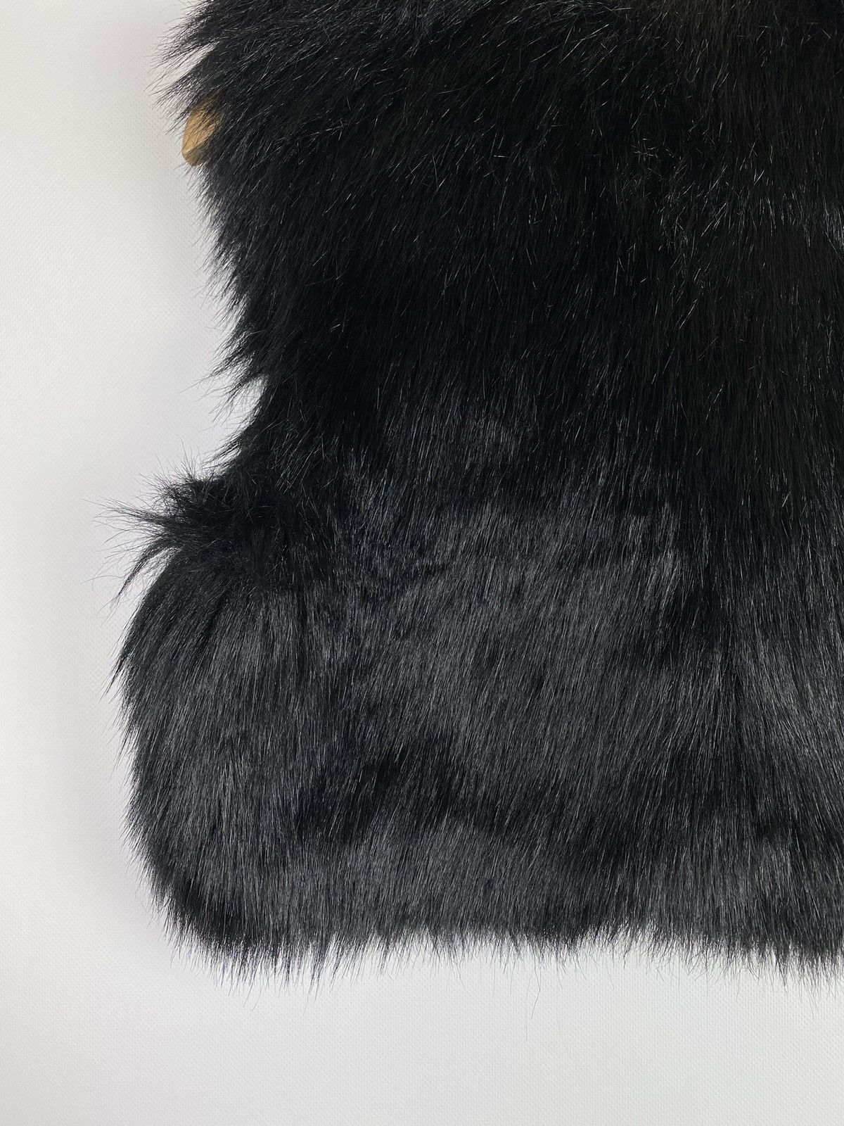 H&M × Jimmy Choo Jimmy Choo for H&M ladies faux fur vest gilet size US 8 Size M / US 6-8 / IT 42-44 - 18 Thumbnail